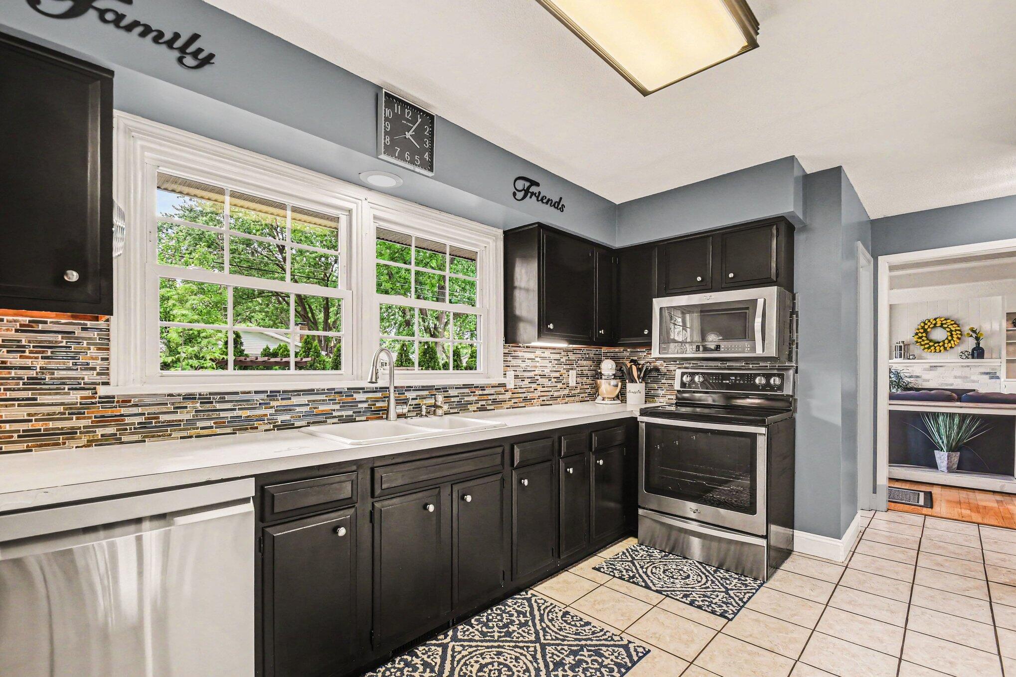1576 S Bonny Bruce Drive Stevensville MI 49127