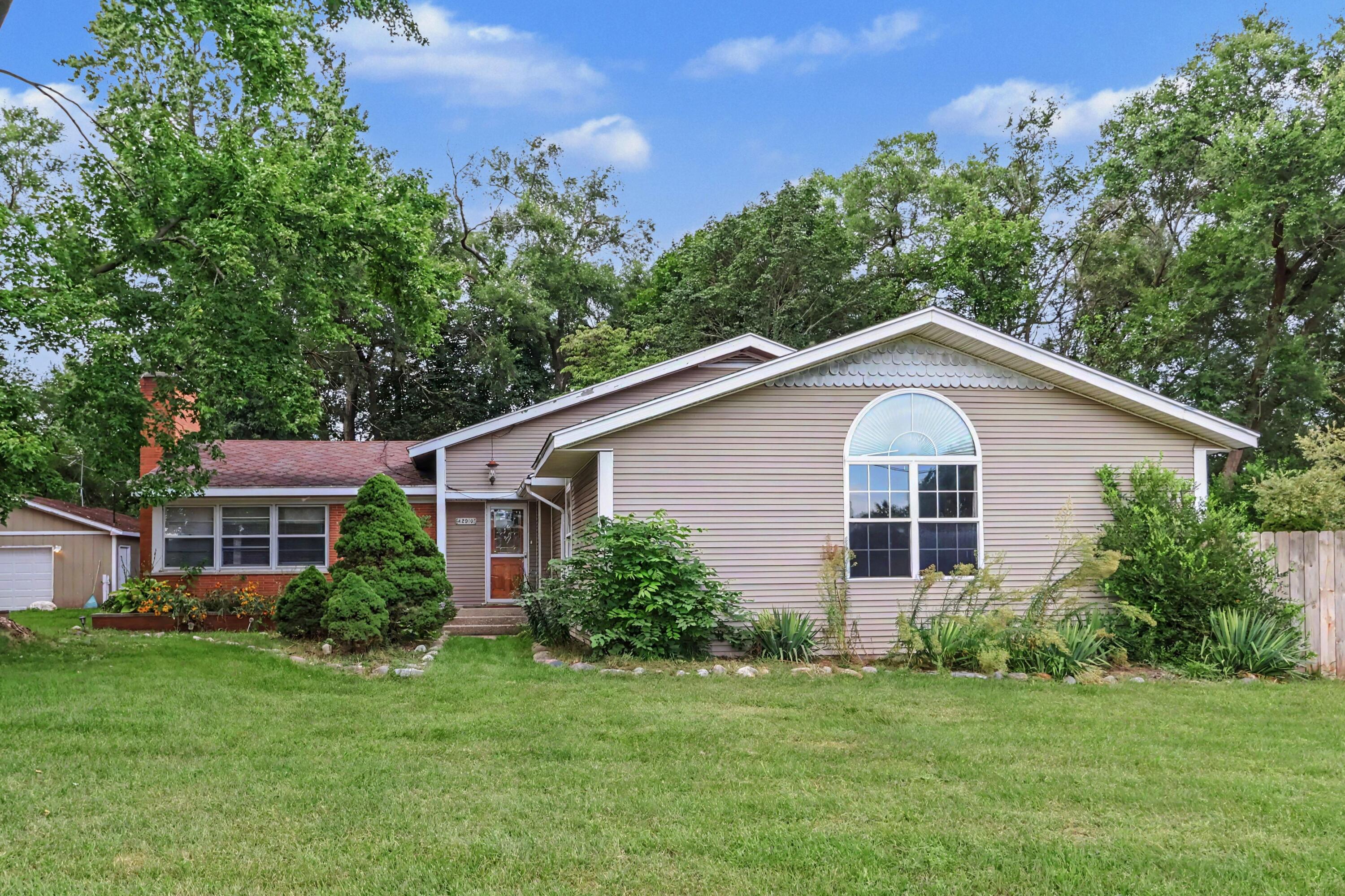 42910 Evergreen Park Drive Decatur MI 49045