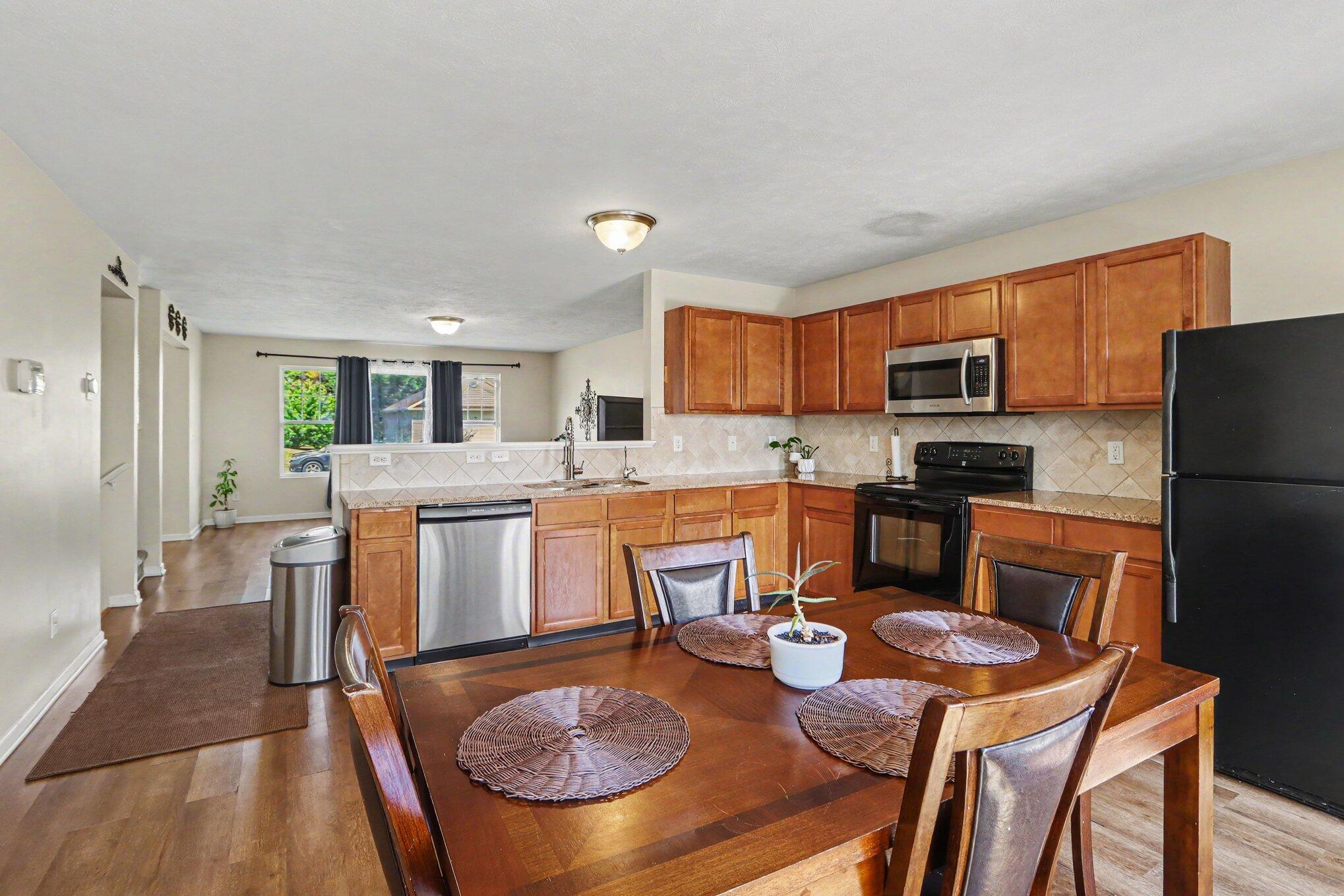 823 Beth Avenue Kalamazoo MI 49004