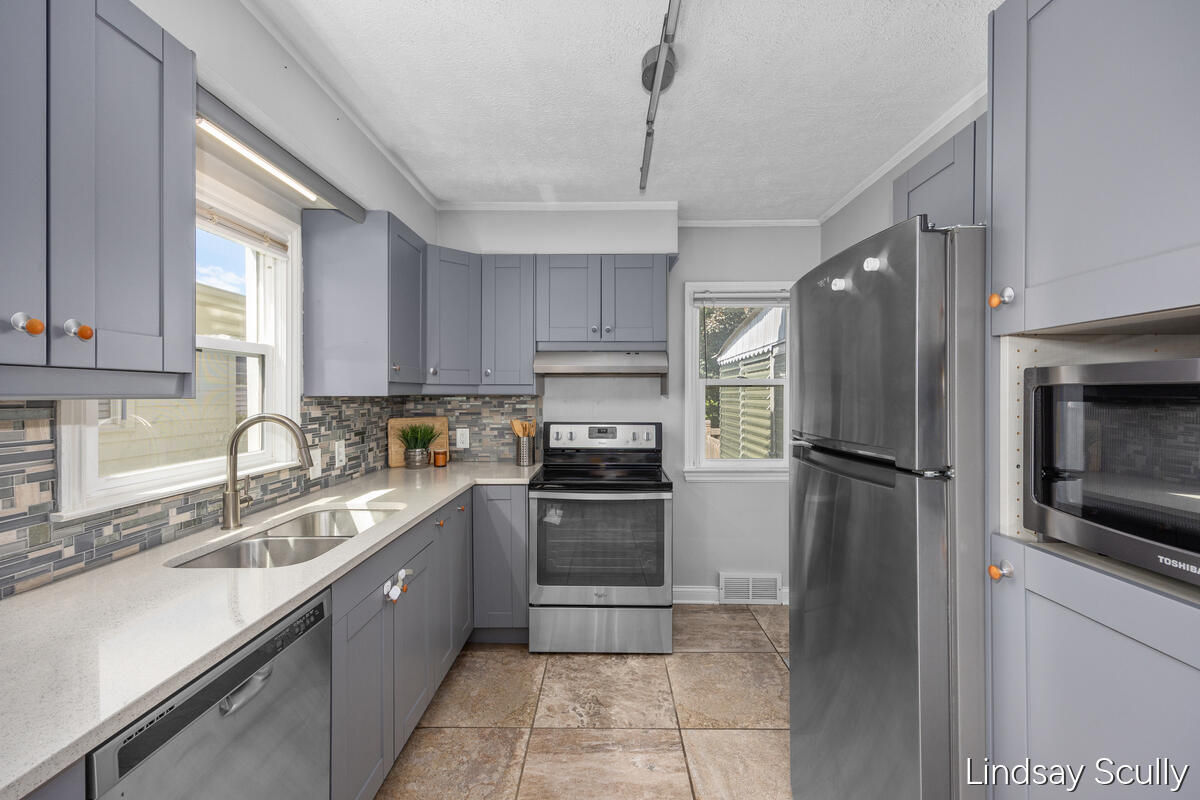 819 Alger Street SE Grand Rapids MI 49507