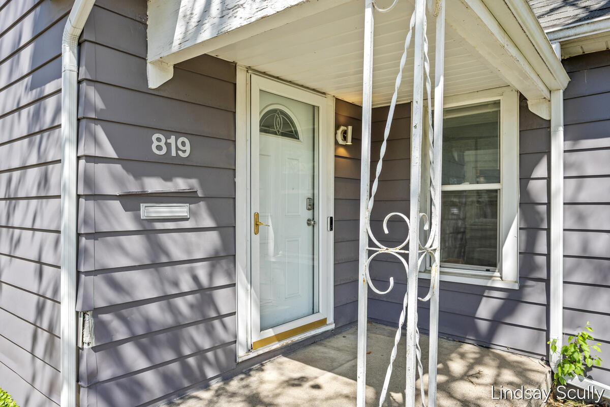 819 Alger Street SE Grand Rapids MI 49507