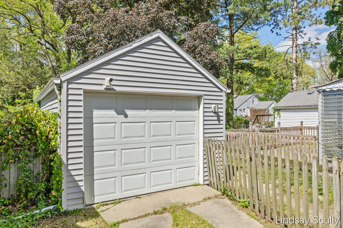 819 Alger Street SE Grand Rapids MI 49507