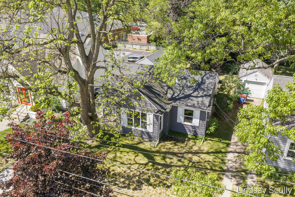 819 Alger Street SE Grand Rapids MI 49507