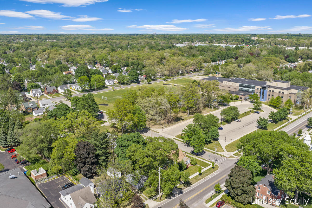 819 Alger Street SE Grand Rapids MI 49507