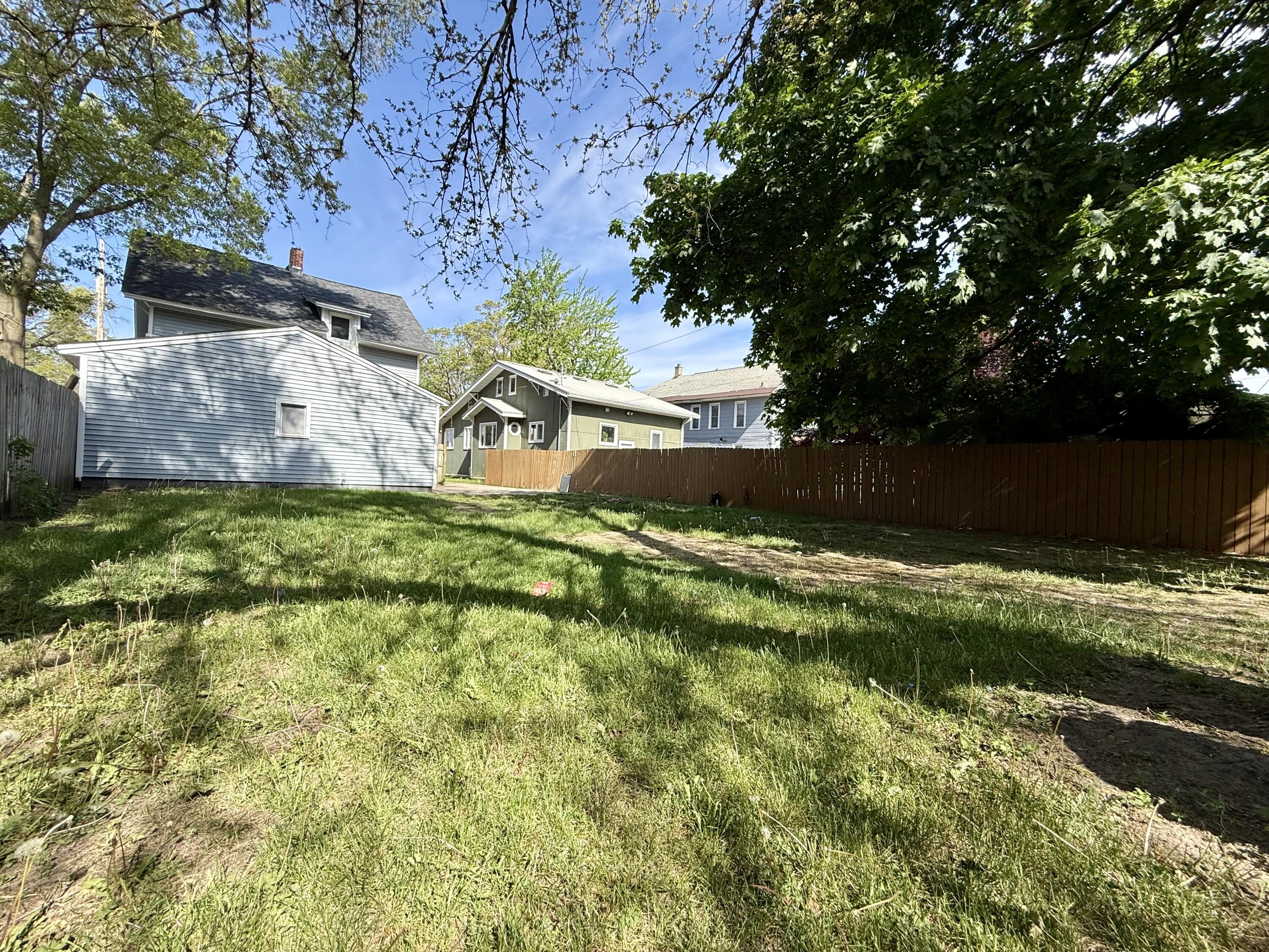 1552 Hoyt Street Muskegon MI 49442