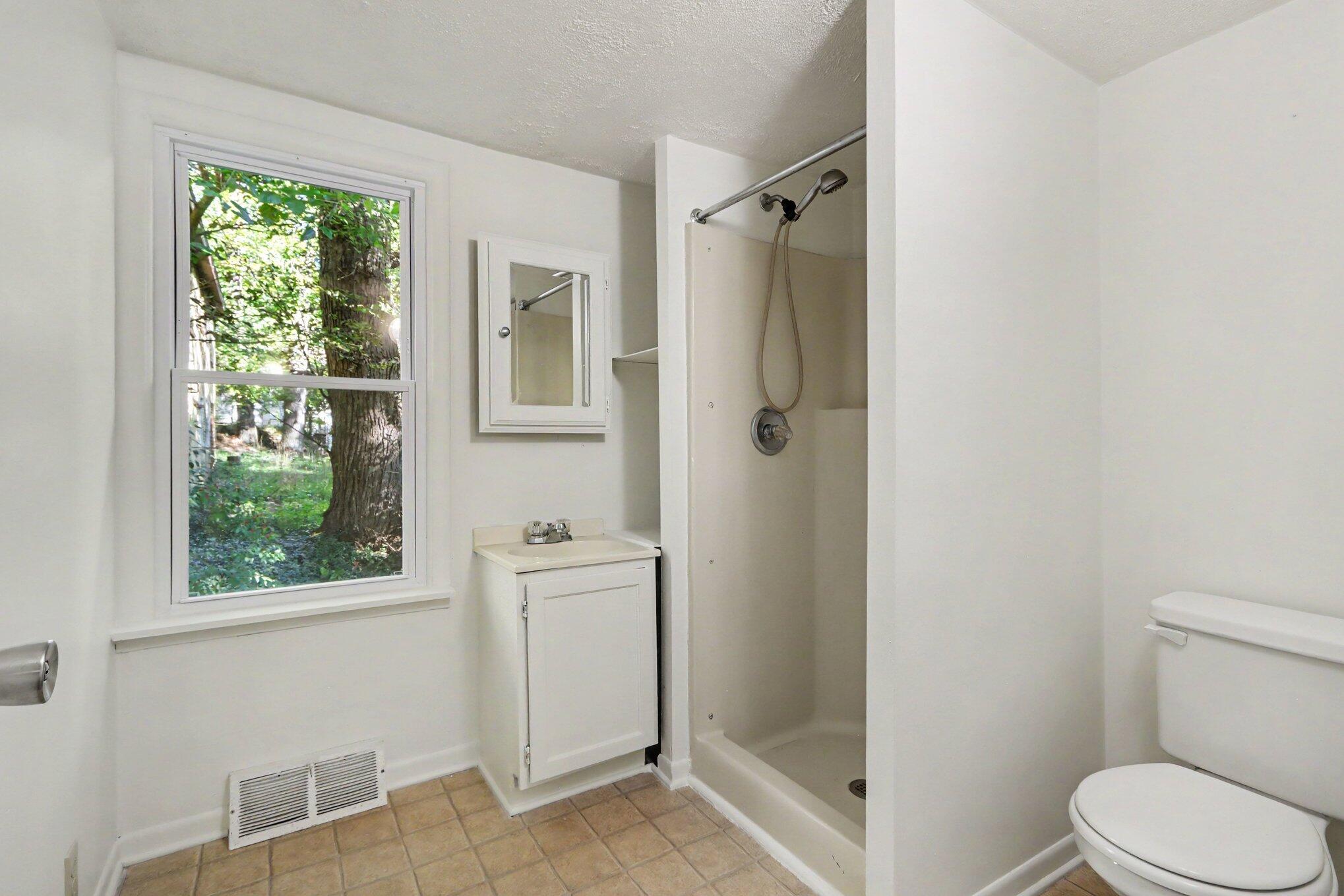 2426 Charles Avenue Kalamazoo MI 49048