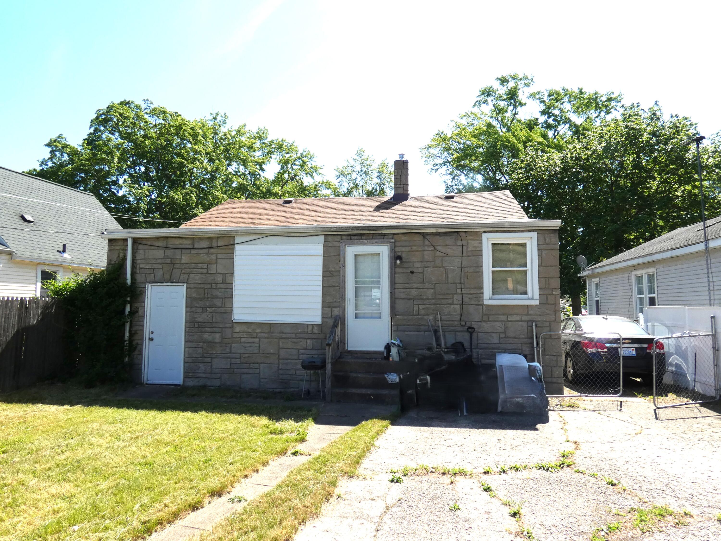 1236 Jennings Avenue Benton Harbor MI 49022