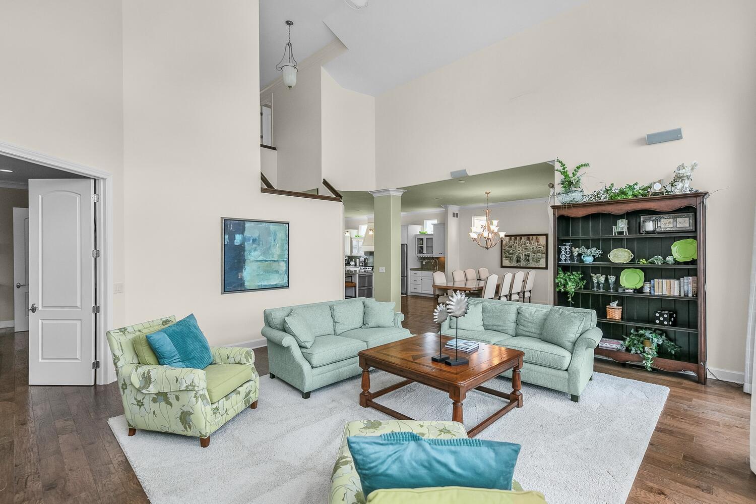 68283 Park Shore Drive Edwardsburg MI 49112