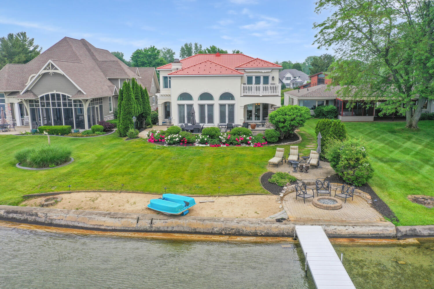68283 Park Shore Drive Edwardsburg MI 49112