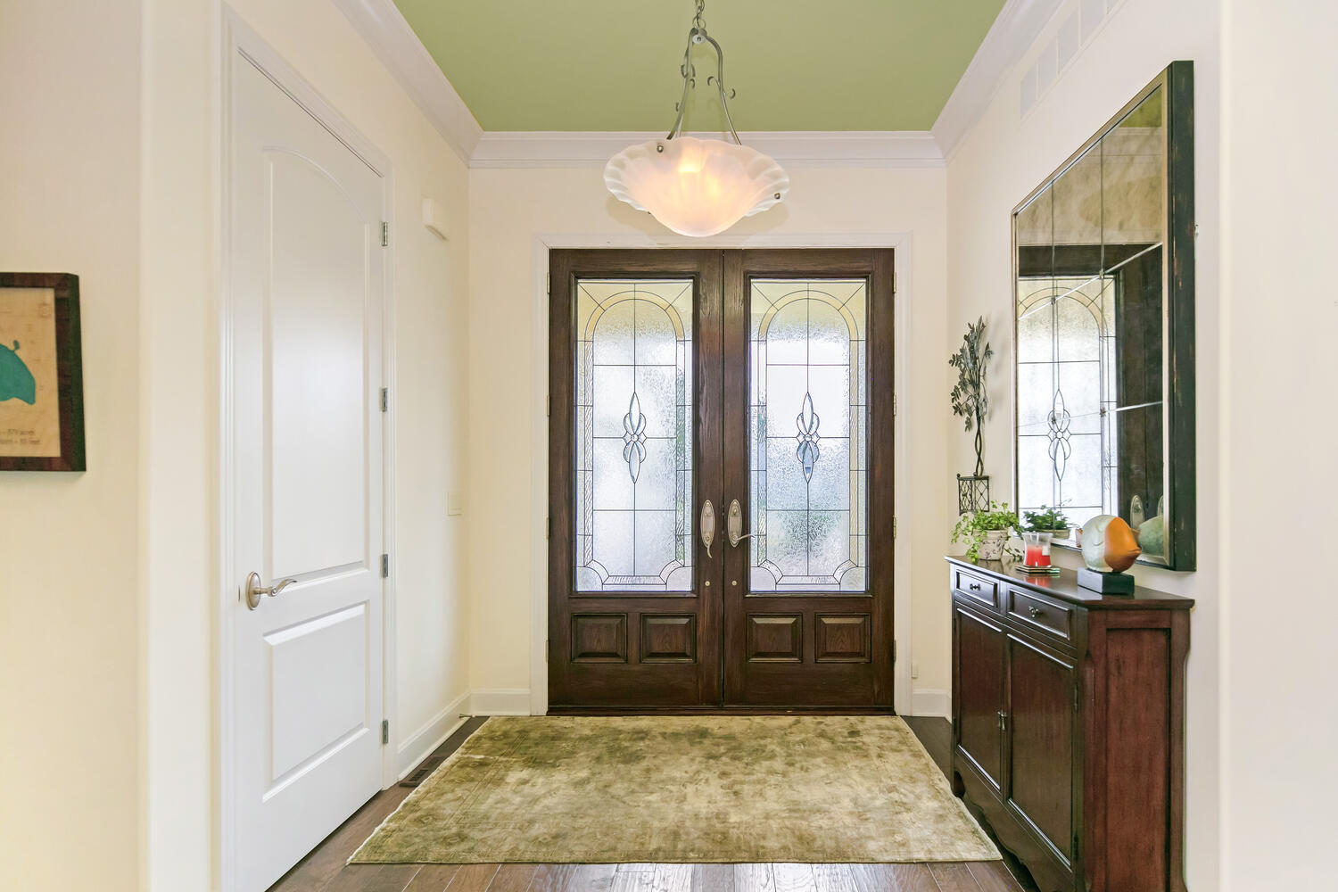 68283 Park Shore Drive Edwardsburg MI 49112