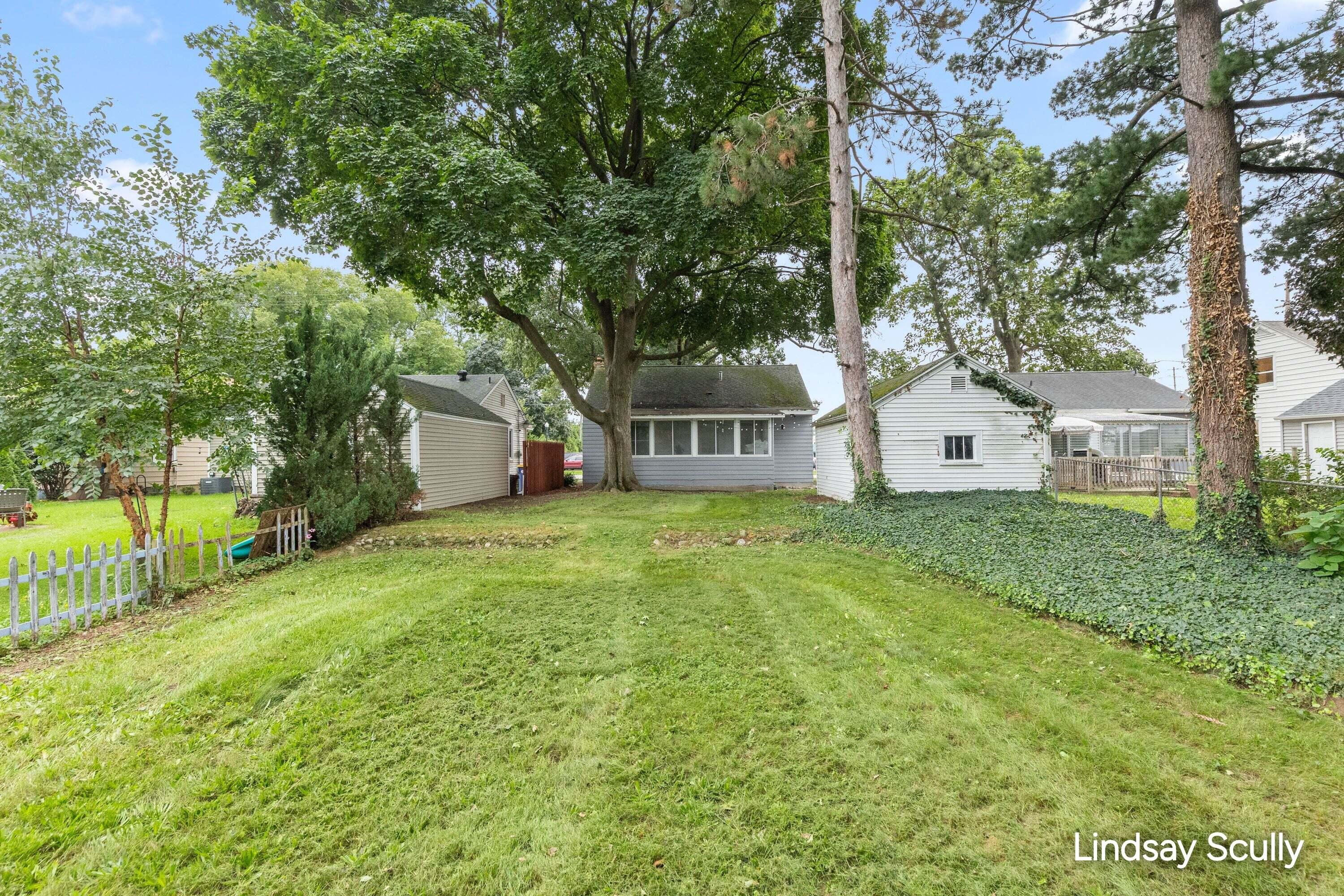 823 Alger Street SE Grand Rapids MI 49507