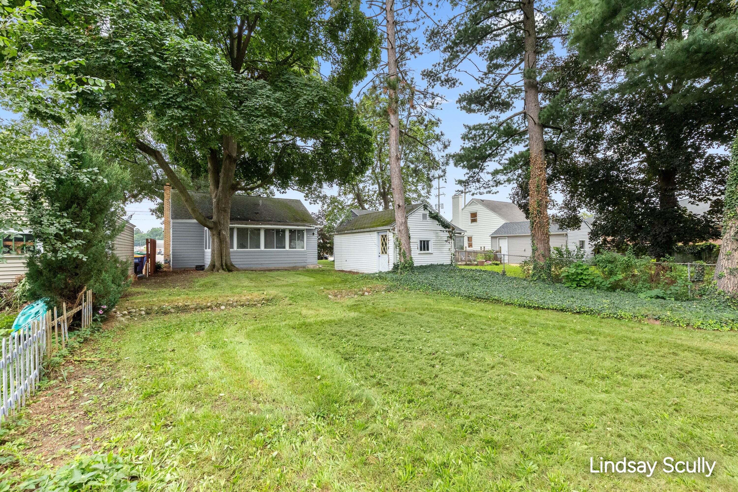 823 Alger Street SE Grand Rapids MI 49507