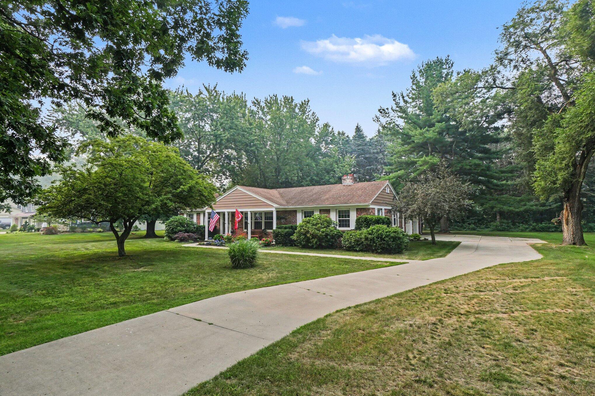 219 E Jackson Street Allegan MI 49010