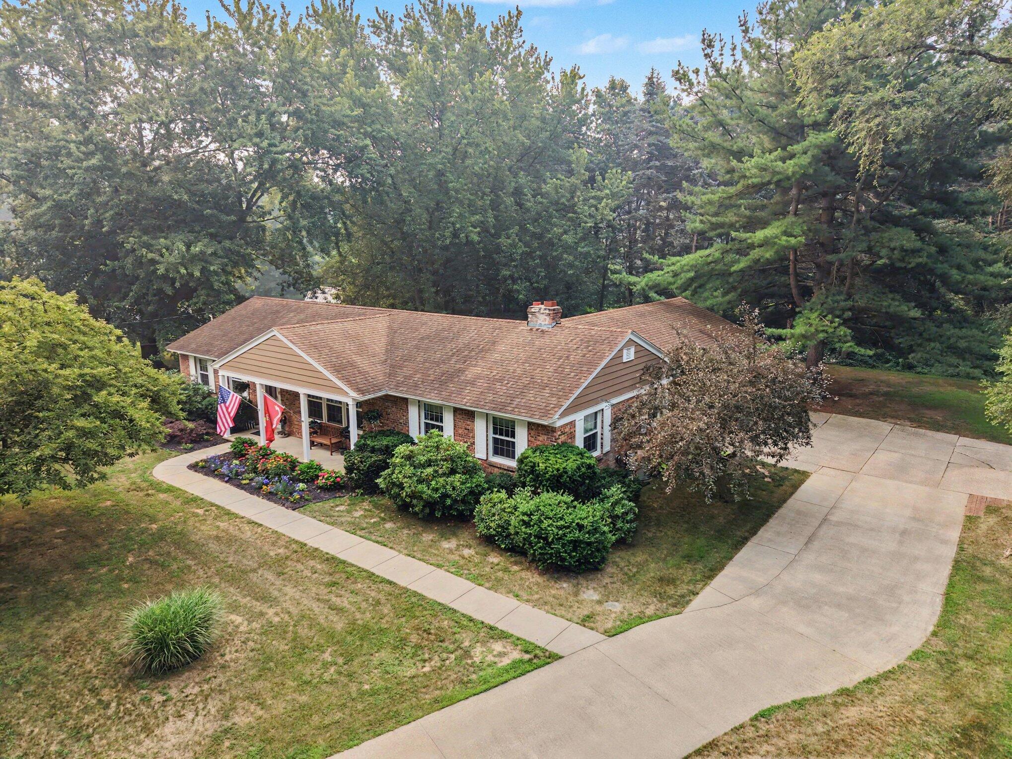219 E Jackson Street Allegan MI 49010