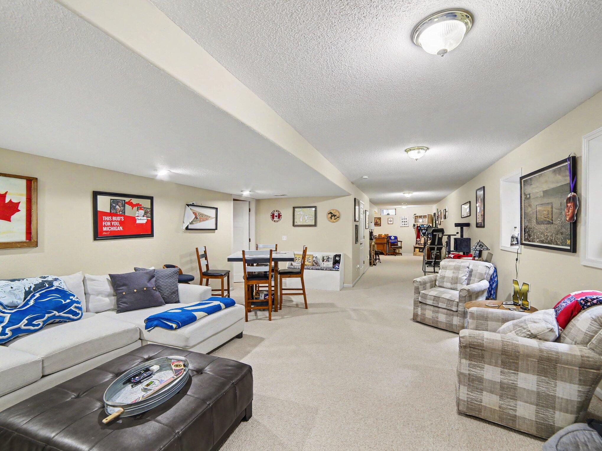 3672 Whispering Woods Drive Muskegon MI 49444