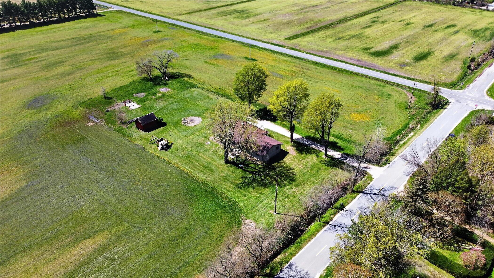 3262 W Wagner Road Buchanan MI 49107