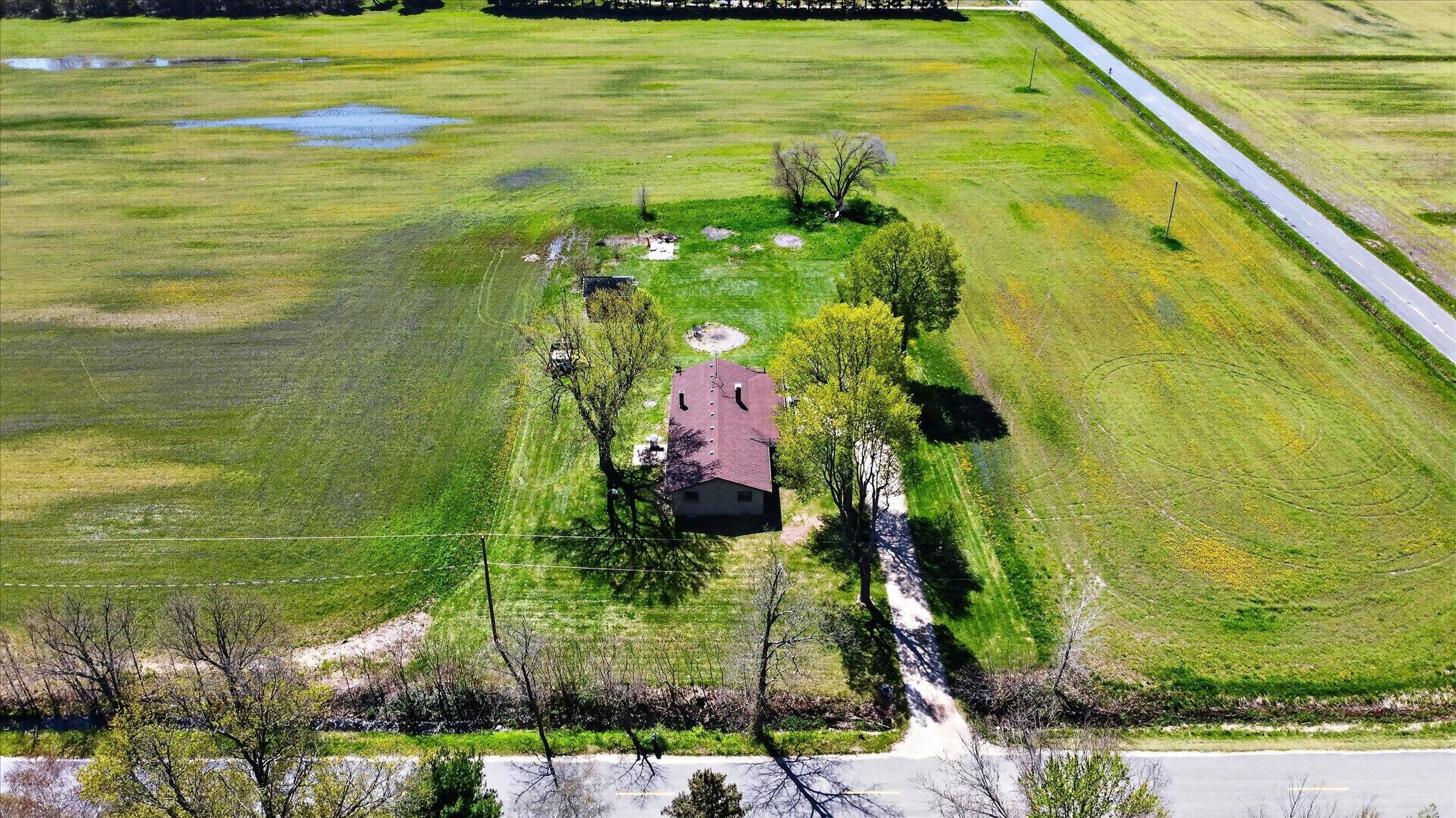 3262 W Wagner Road Buchanan MI 49107