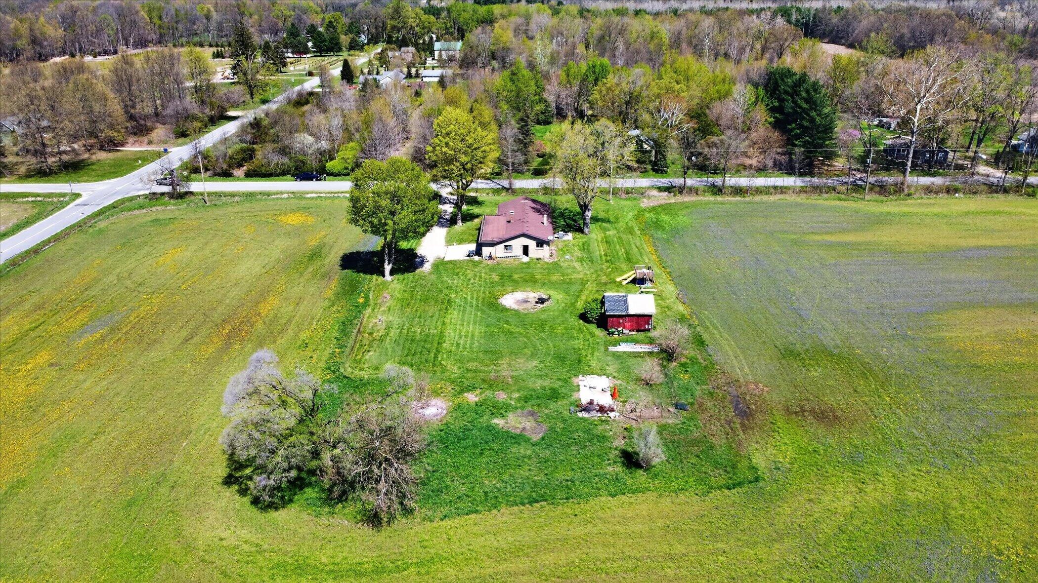 3262 W Wagner Road Buchanan MI 49107