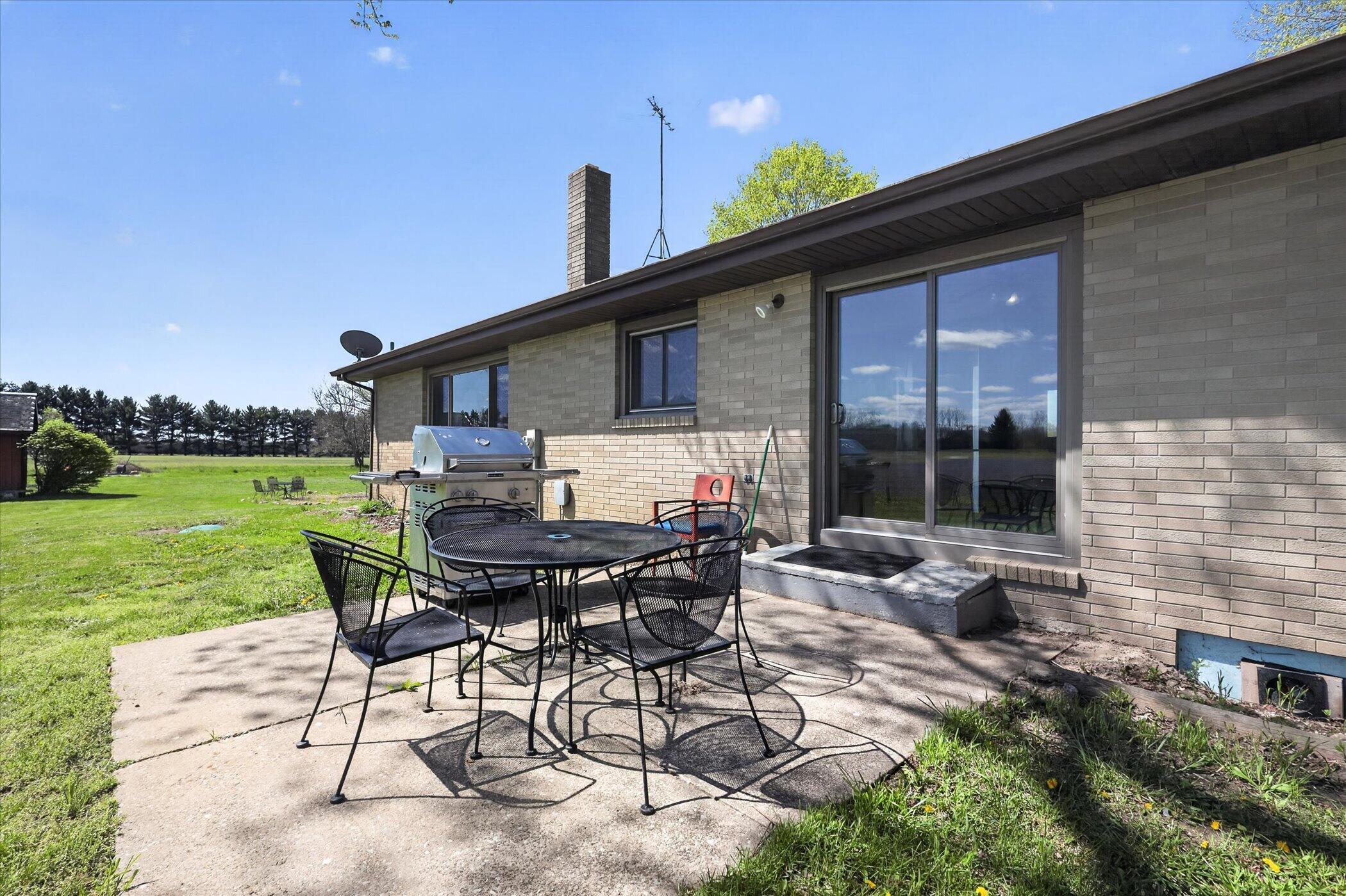 3262 W Wagner Road Buchanan MI 49107