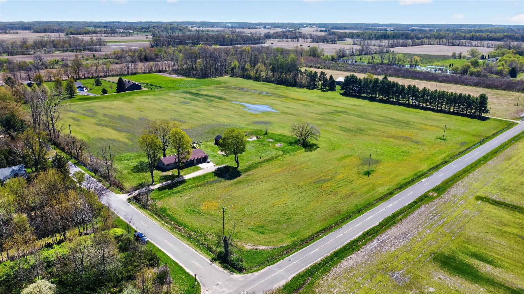 3262 W Wagner Road Buchanan MI 49107