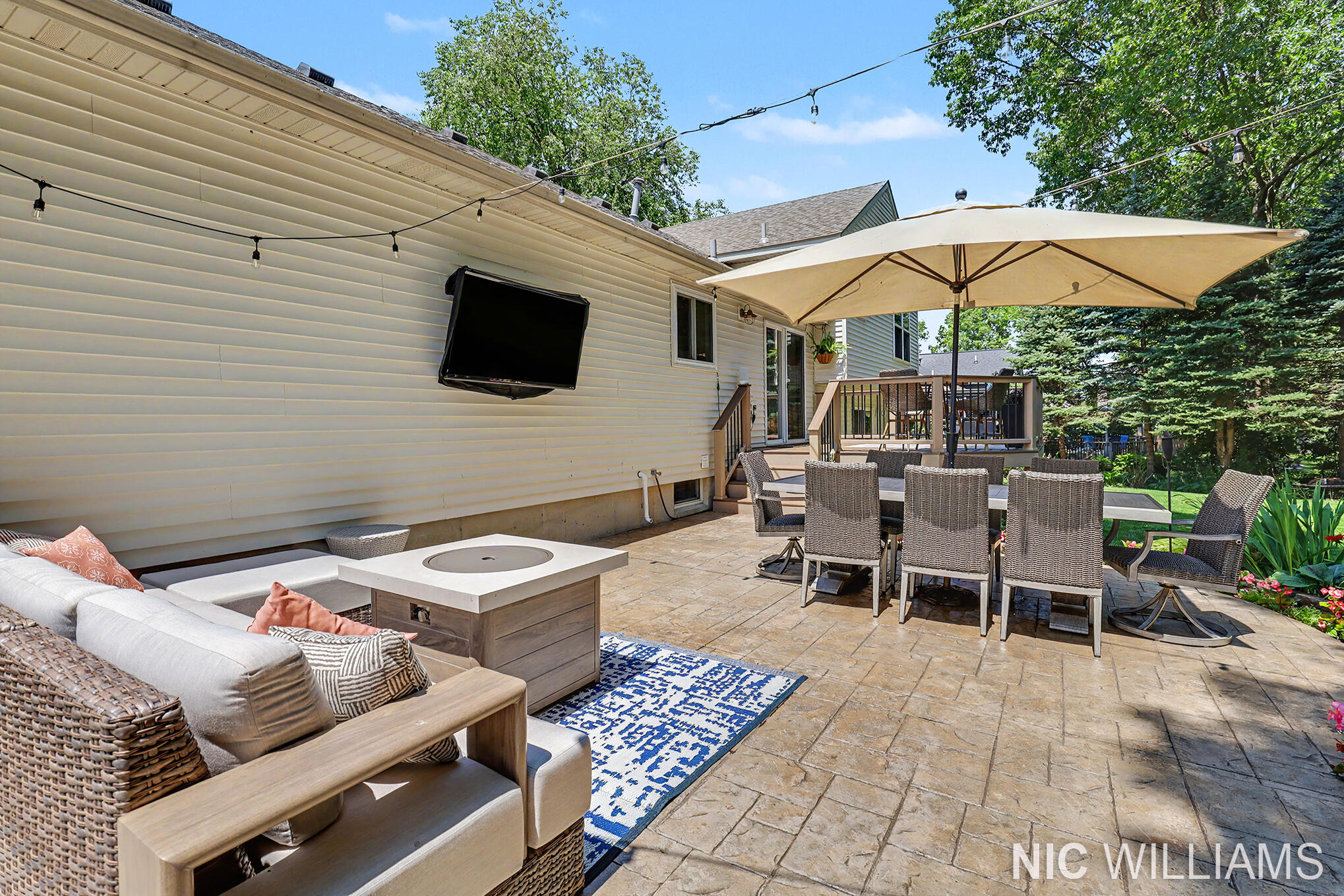 4700 Paramount Drive NE Grand Rapids MI 49525