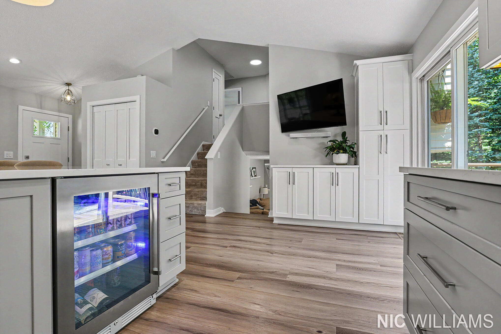 4700 Paramount Drive NE Grand Rapids MI 49525