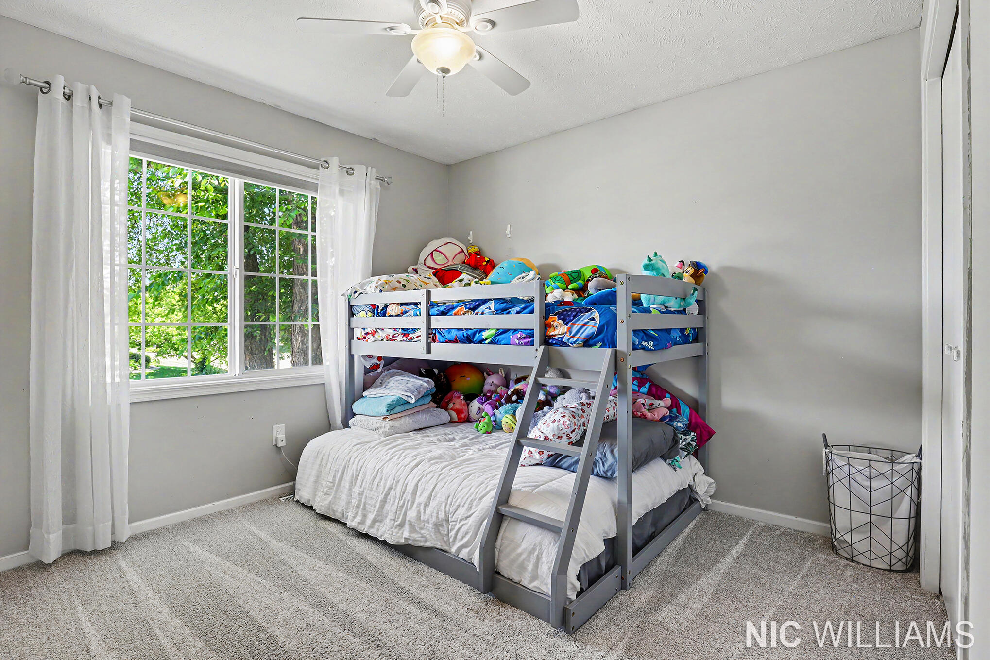 4700 Paramount Drive NE Grand Rapids MI 49525