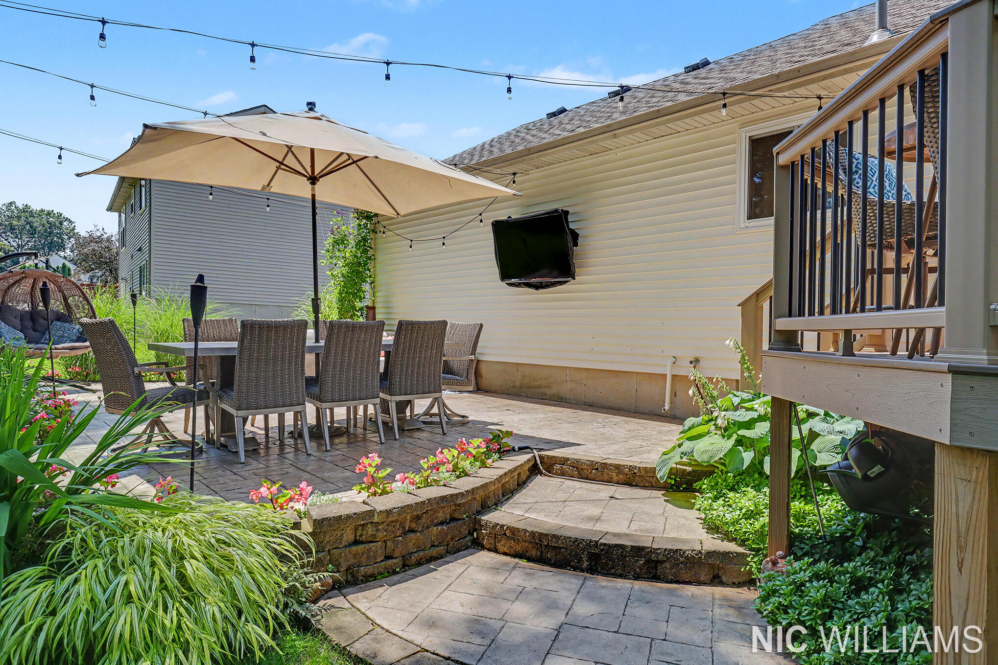 4700 Paramount Drive NE Grand Rapids MI 49525
