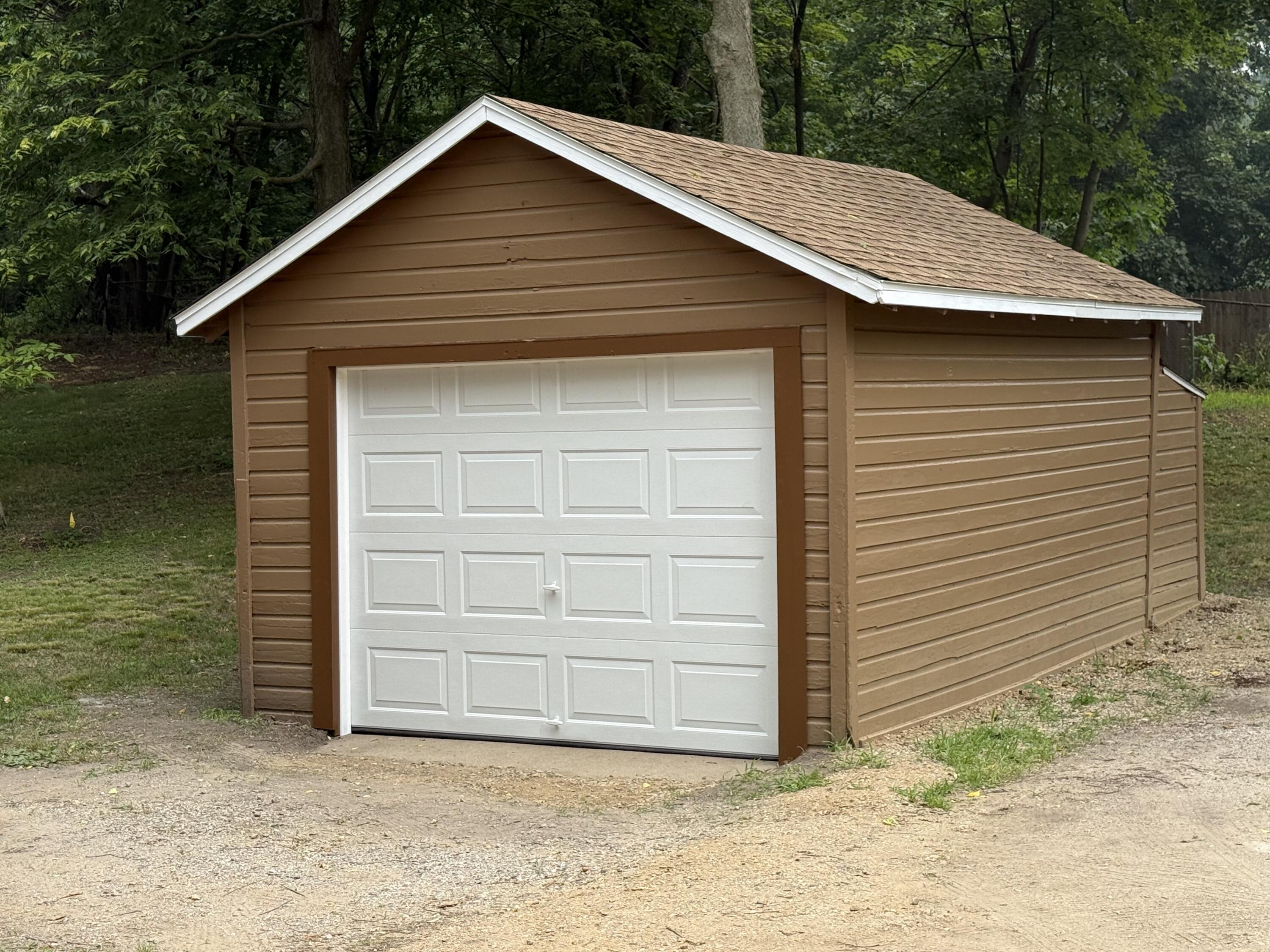 320 Trimble Avenue Kalamazoo MI 49048