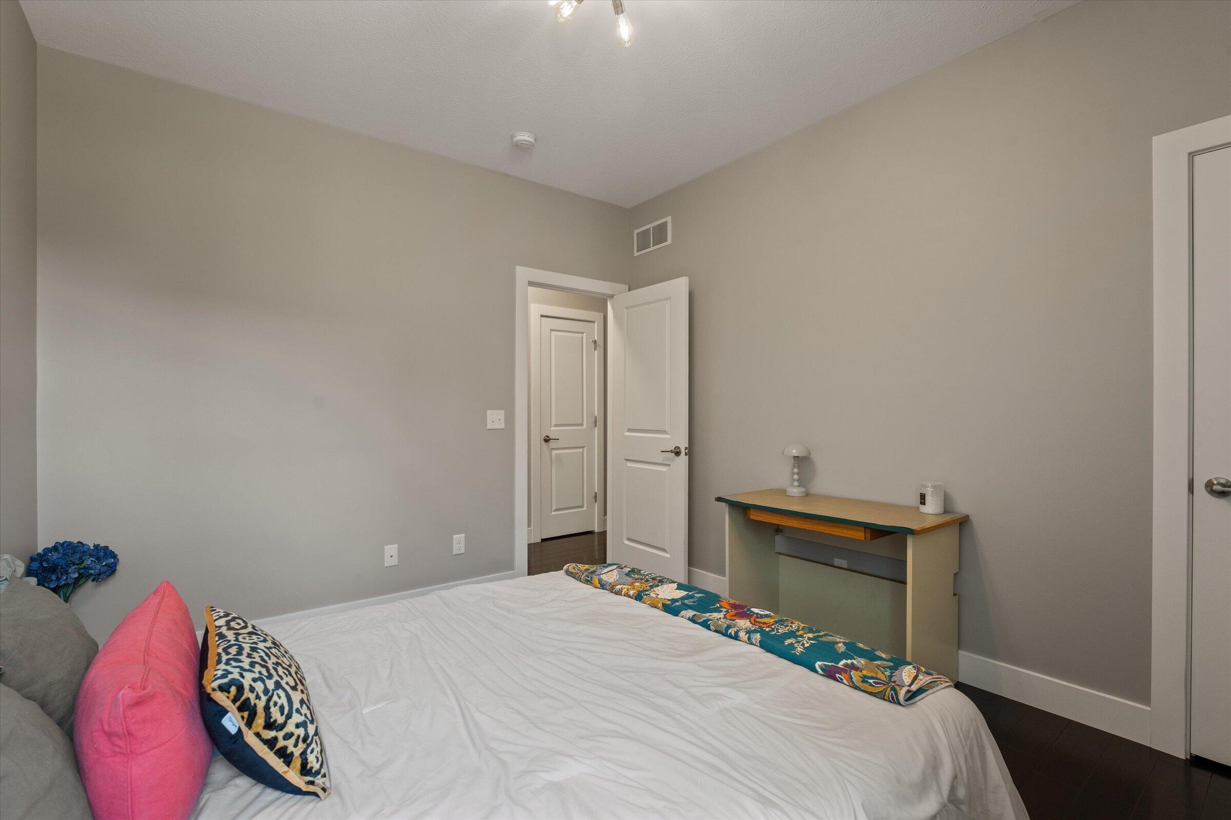 71403 Kestrel Drive Niles MI 49120