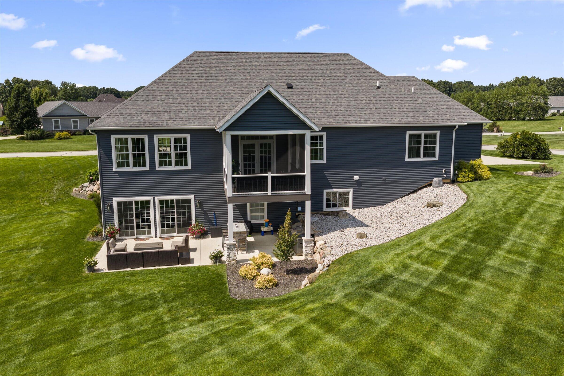 71403 Kestrel Drive Niles MI 49120