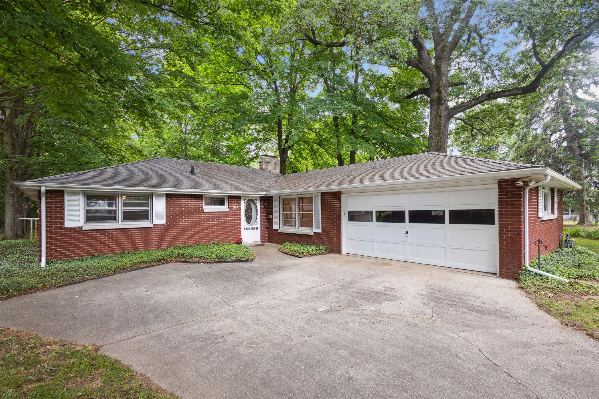 413 S St Joseph Avenue Niles MI 49120
