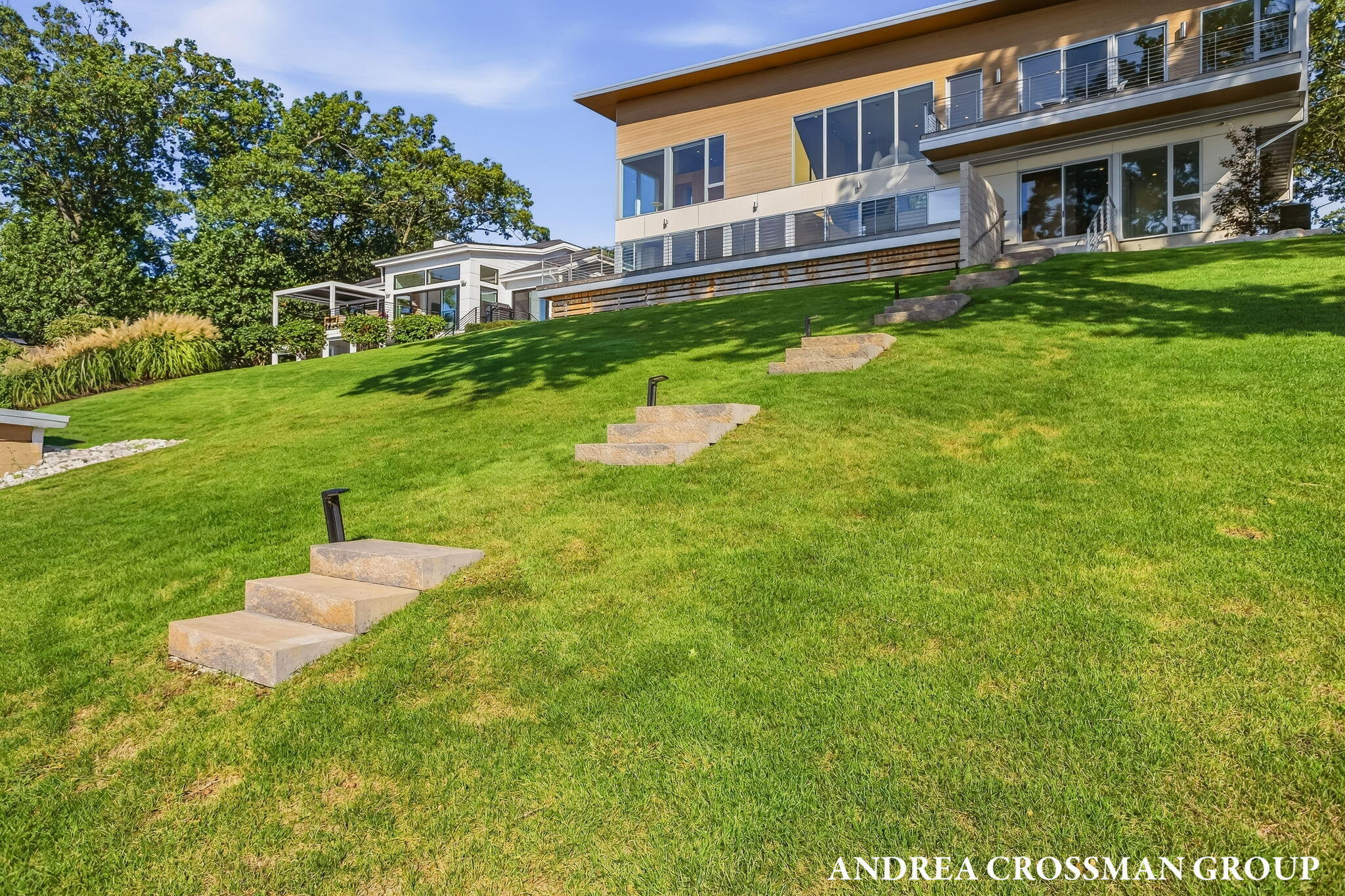 602 Lawn Avenue Holland MI 49424