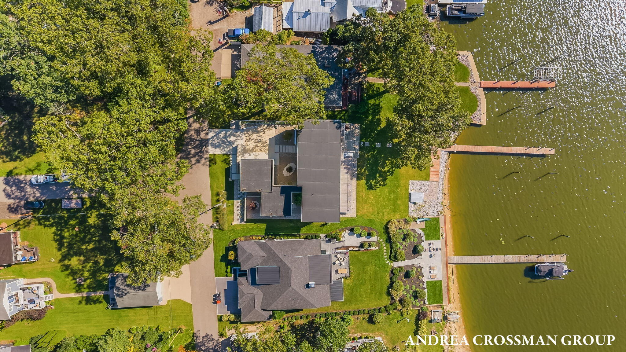 602 Lawn Avenue Holland MI 49424