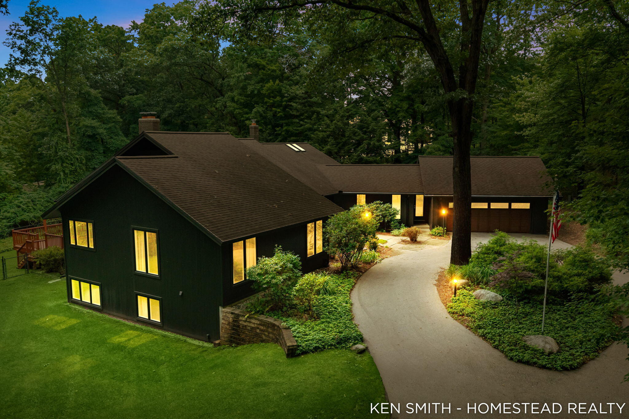 1660 Mont Rue Drive SE Grand Rapids MI 49546