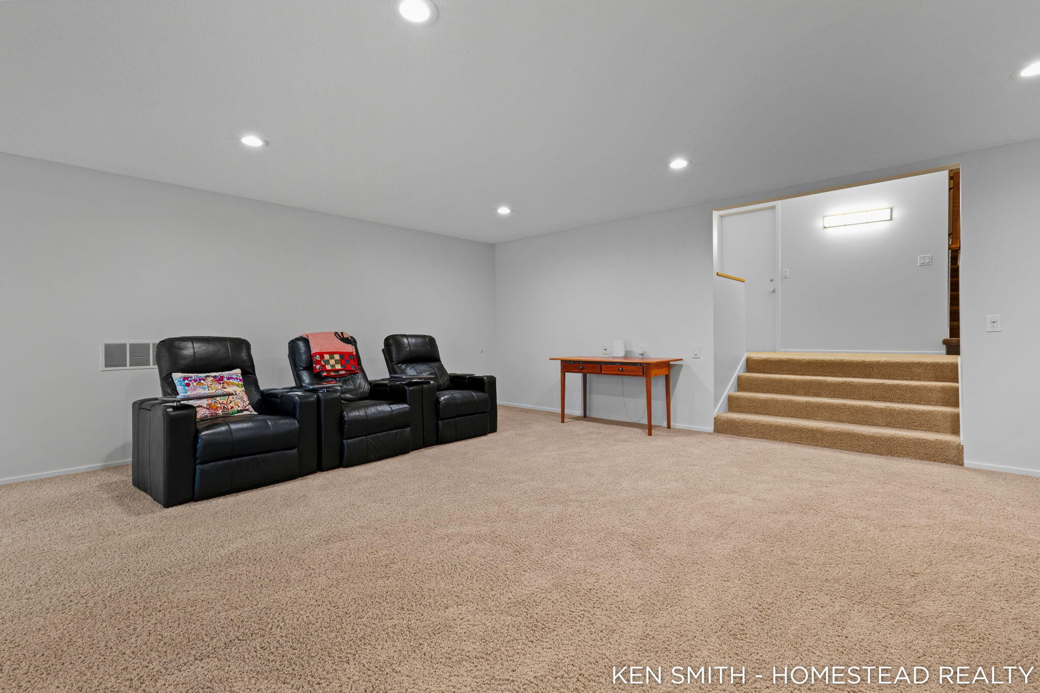 1660 Mont Rue Drive SE Grand Rapids MI 49546