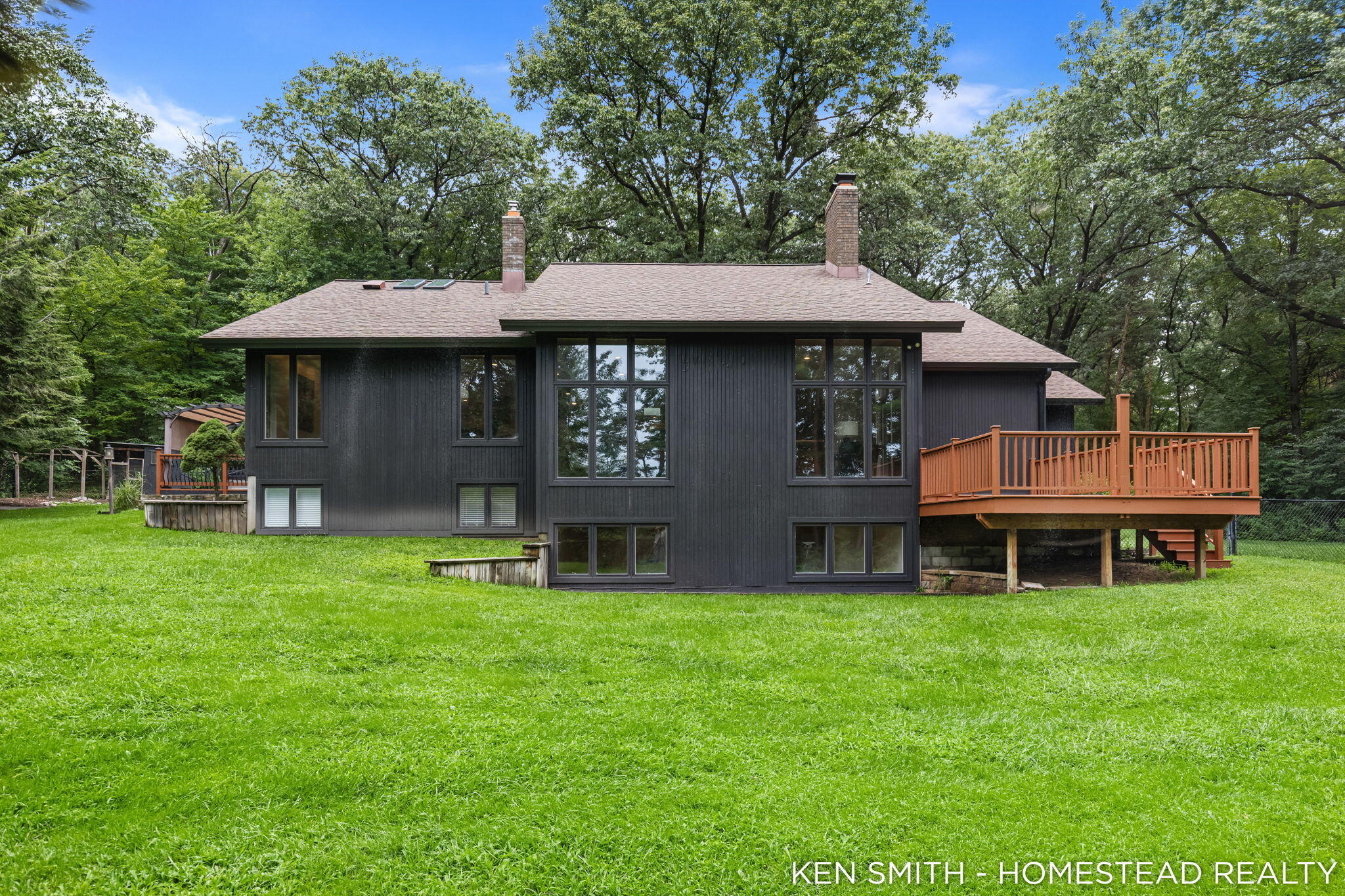 1660 Mont Rue Drive SE Grand Rapids MI 49546