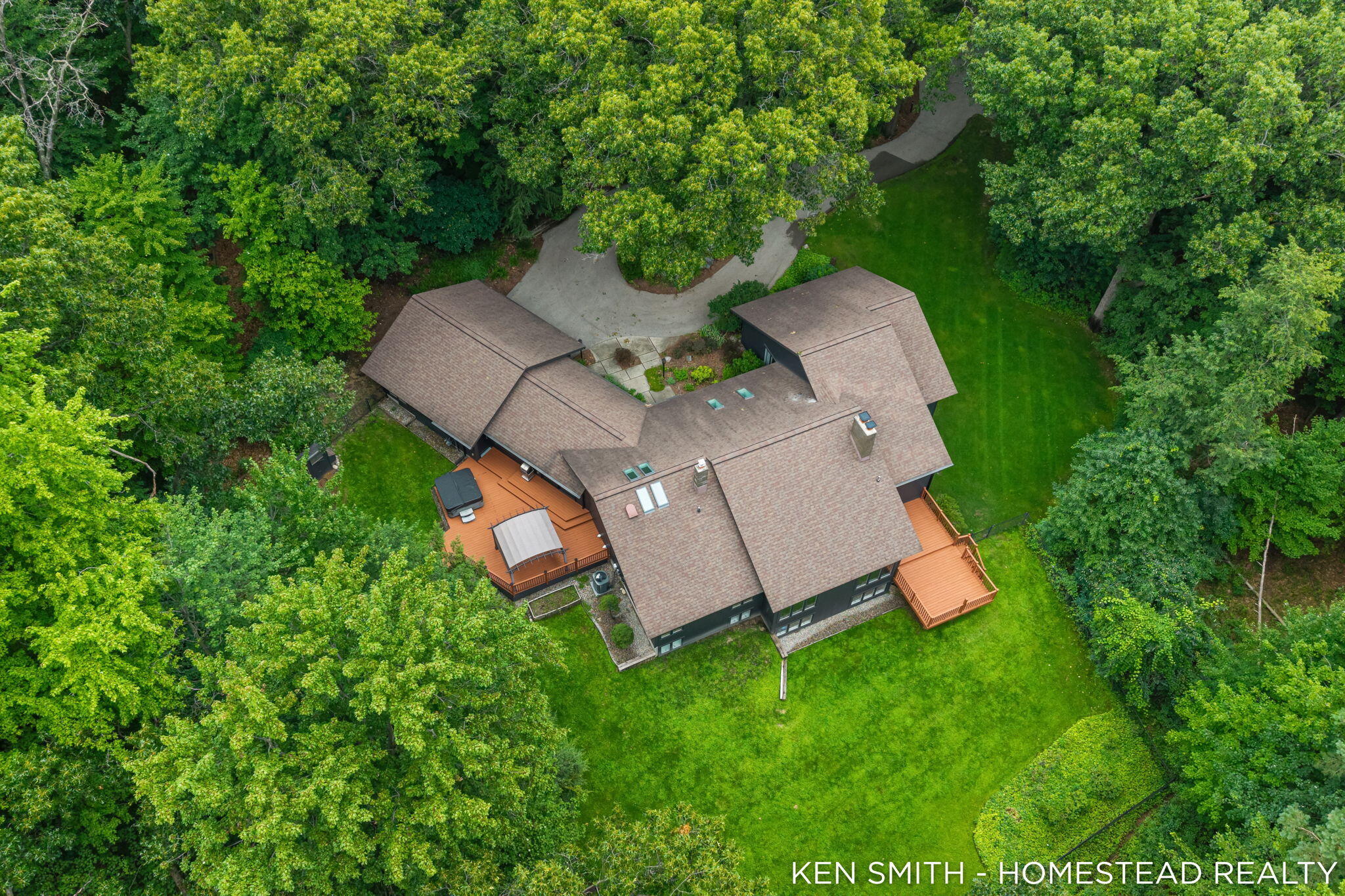 1660 Mont Rue Drive SE Grand Rapids MI 49546