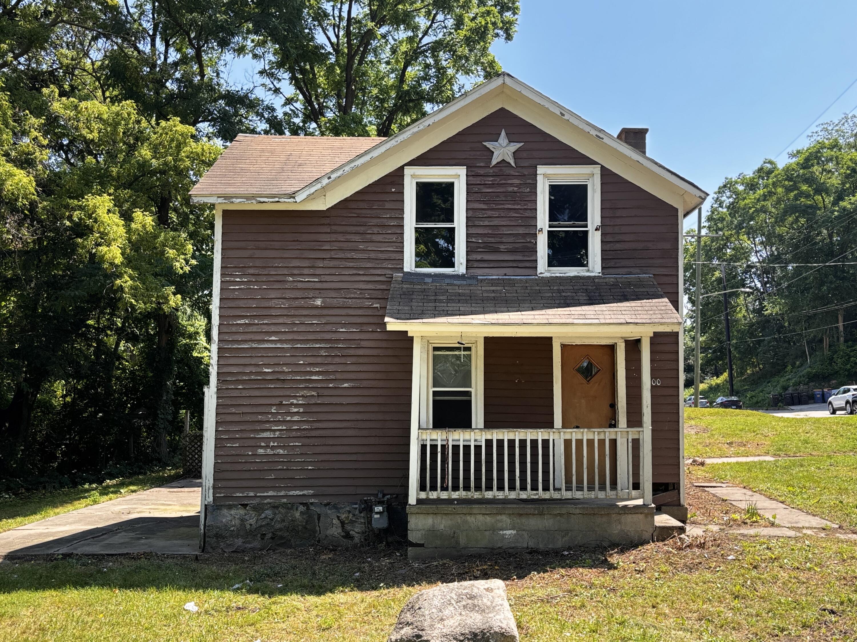 1000 College Avenue NE Grand Rapids MI 49503