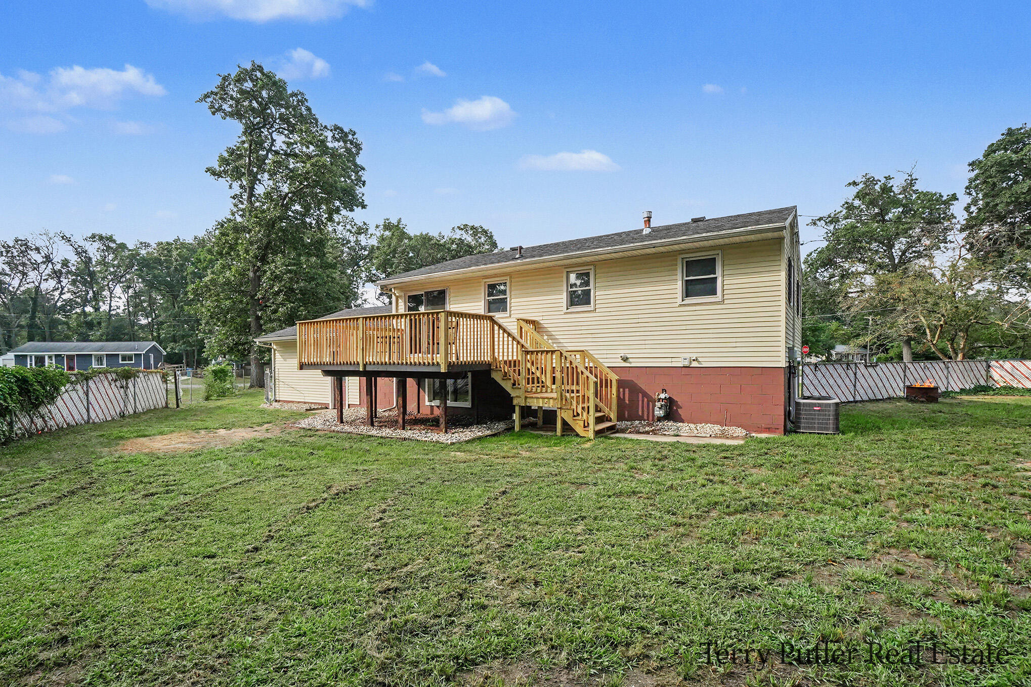 3942 Hall Road Muskegon MI 49442