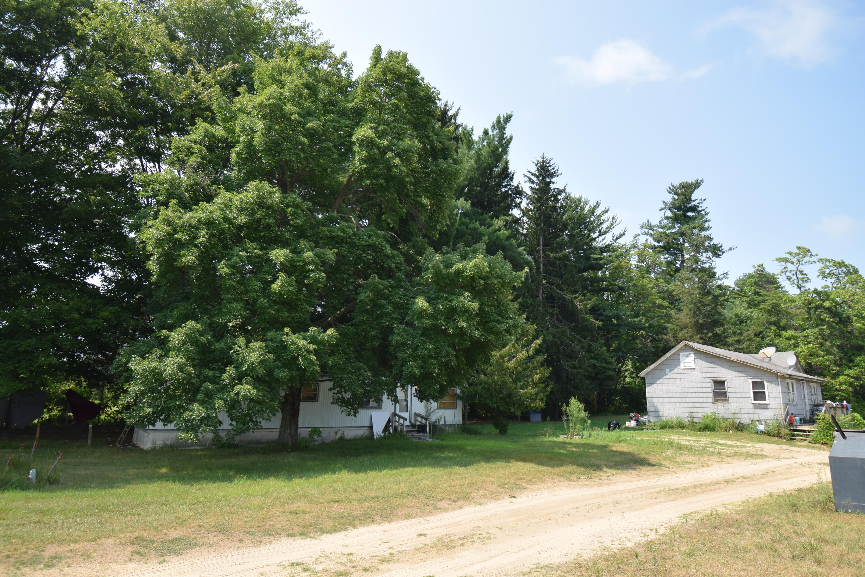 68963 40th Avenue Covert MI 49043