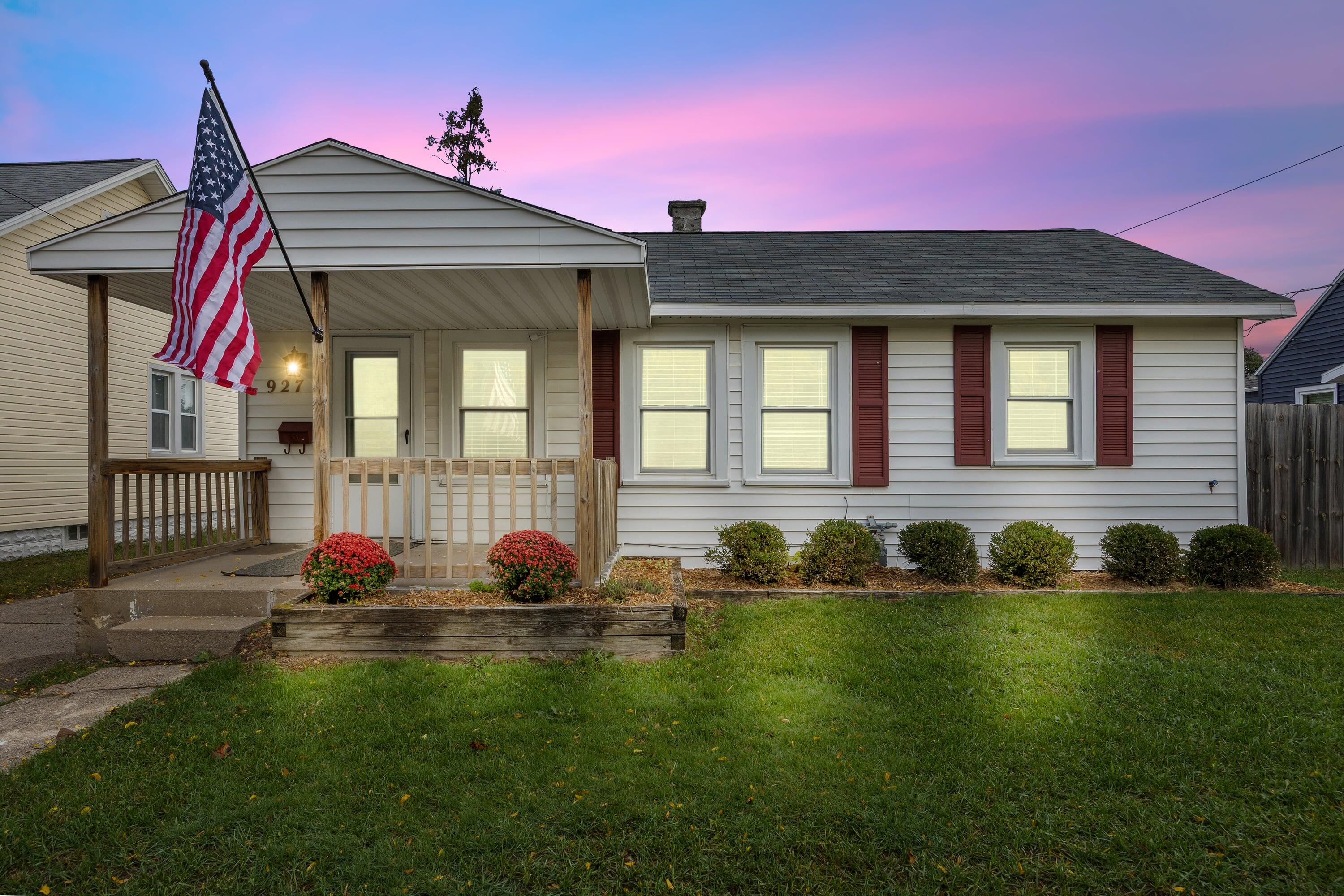 927 Aberdeen Street NE Grand Rapids MI 49505