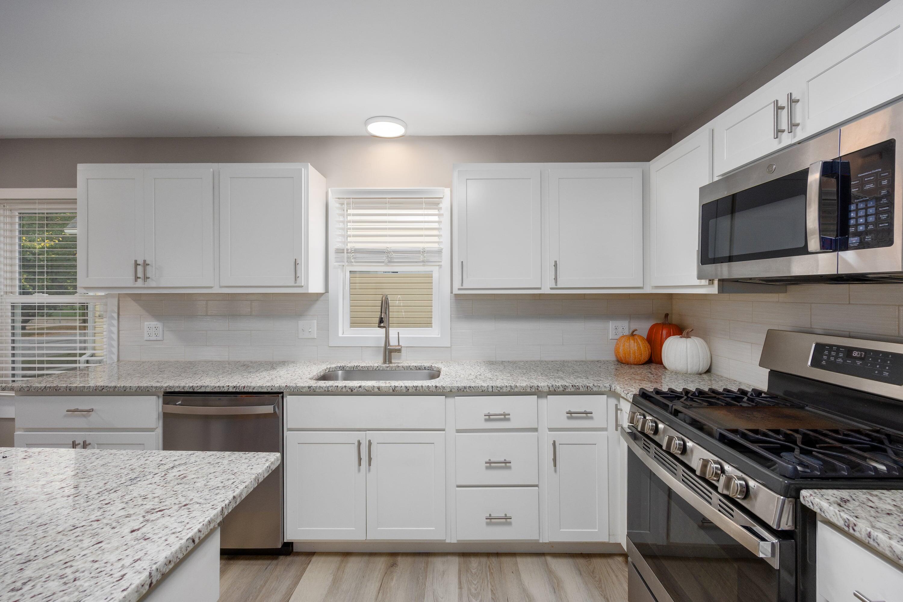 927 Aberdeen Street NE Grand Rapids MI 49505