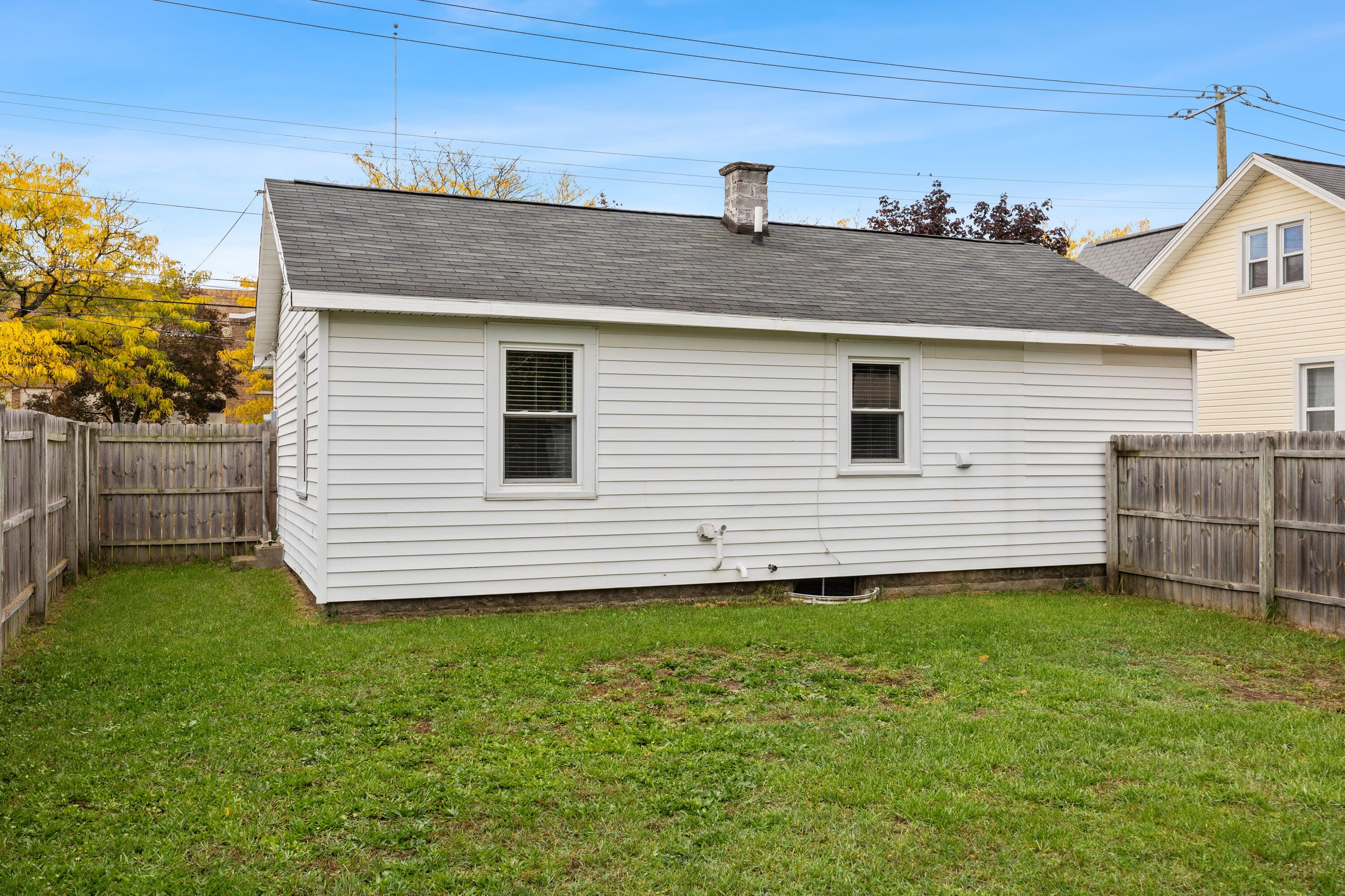927 Aberdeen Street NE Grand Rapids MI 49505