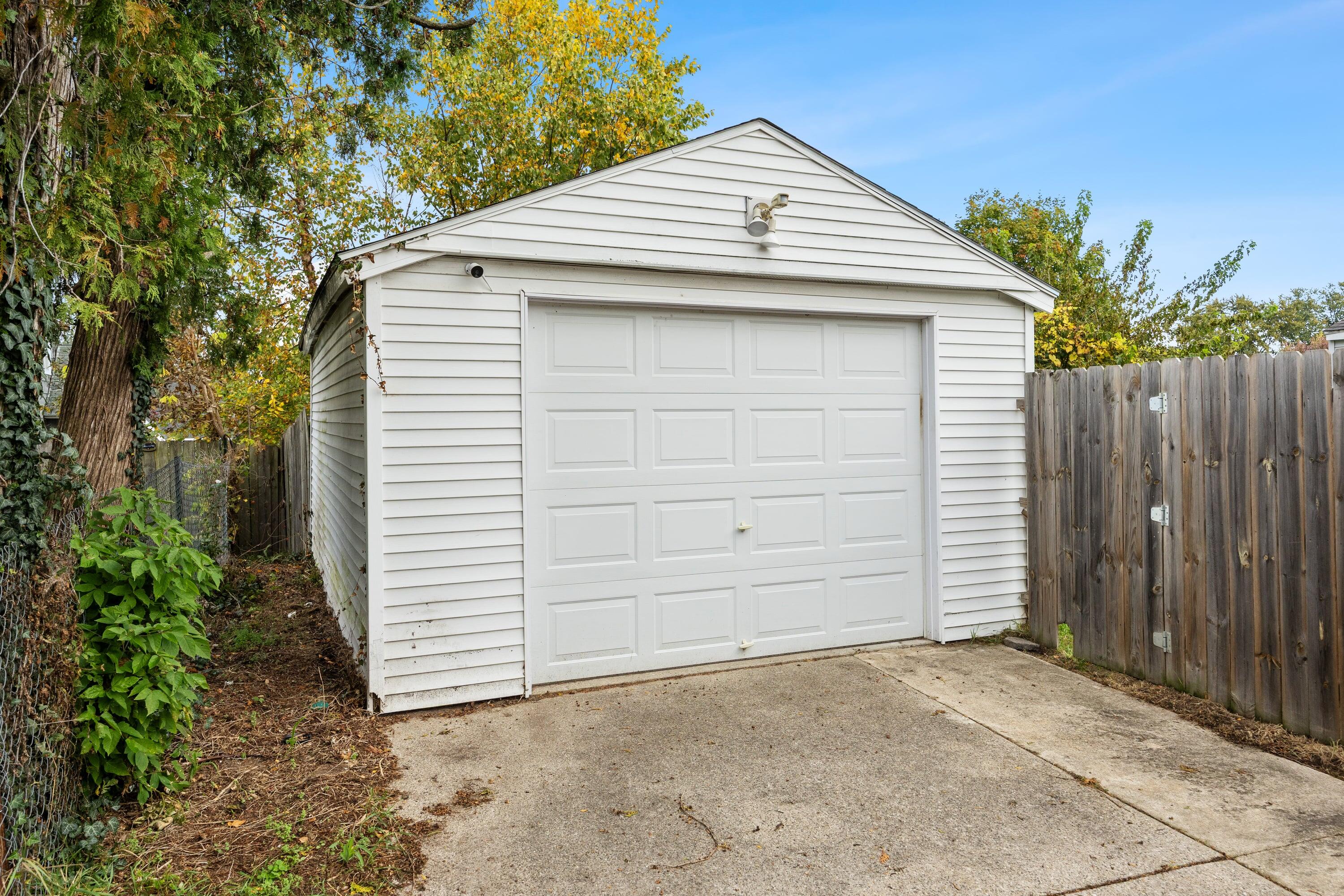 927 Aberdeen Street NE Grand Rapids MI 49505