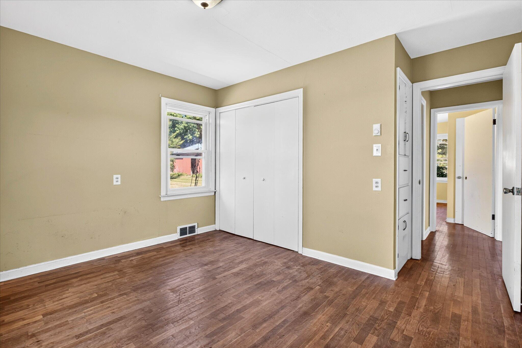 6859 Kruger Road Three Oaks MI 49128