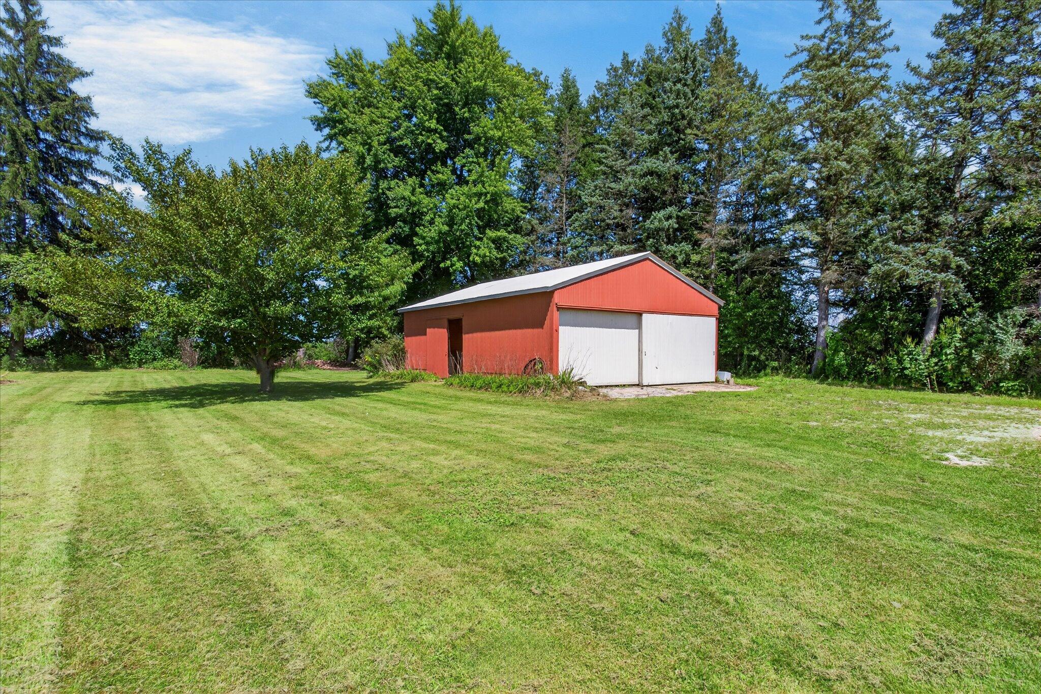 6859 Kruger Road Three Oaks MI 49128