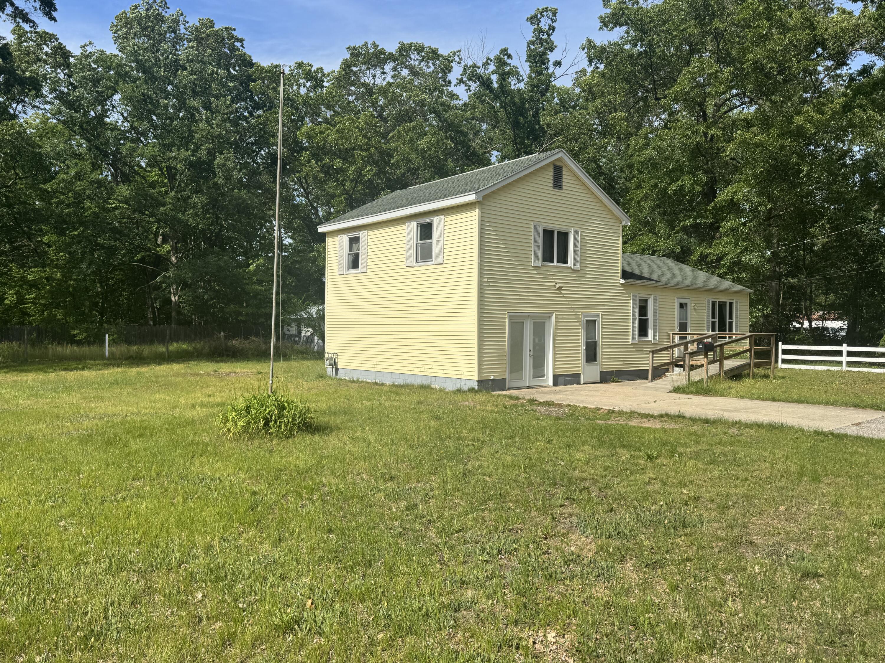 6878 Evanston Avenue Muskegon MI 49442