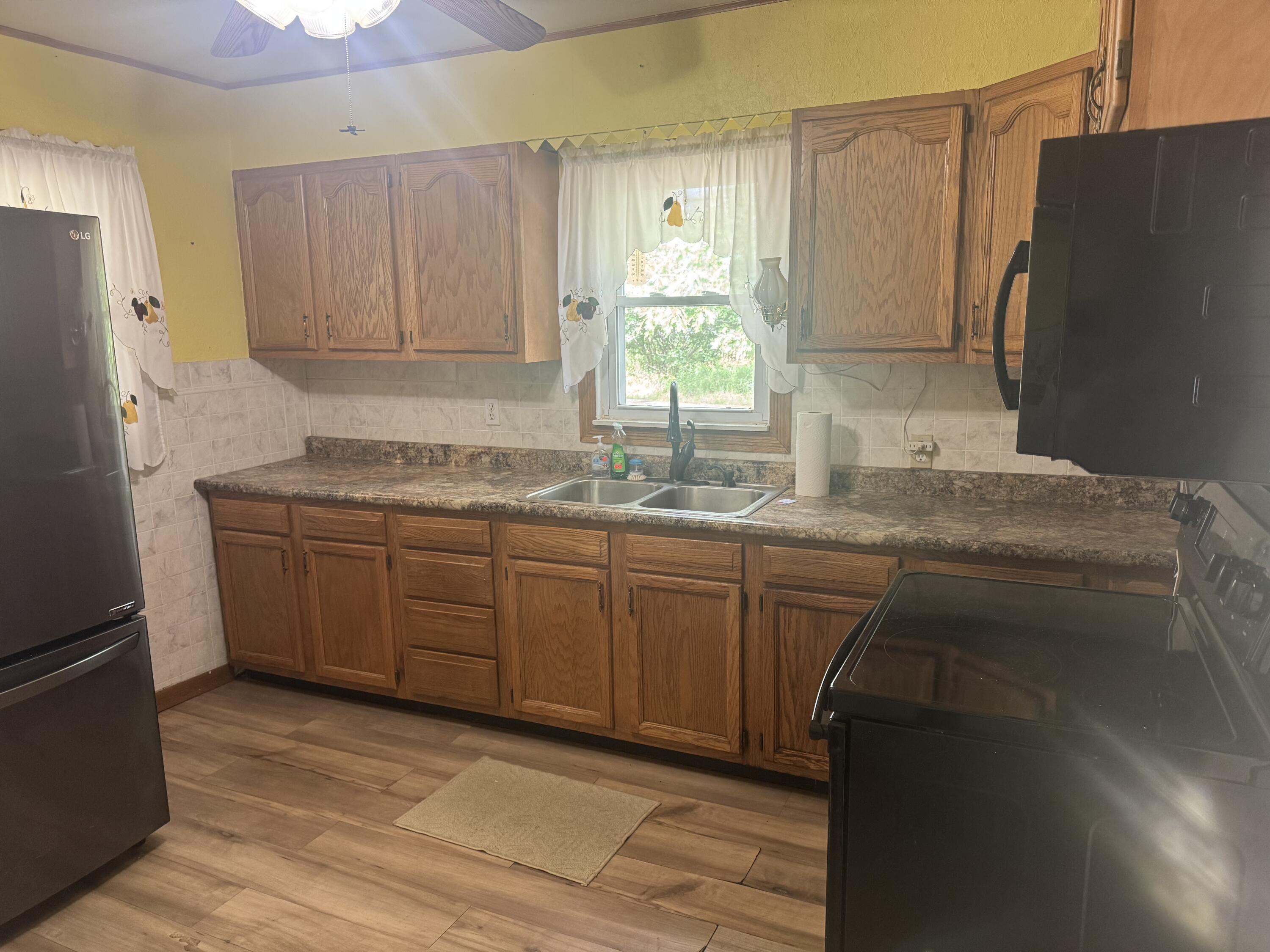 6878 Evanston Avenue Muskegon MI 49442