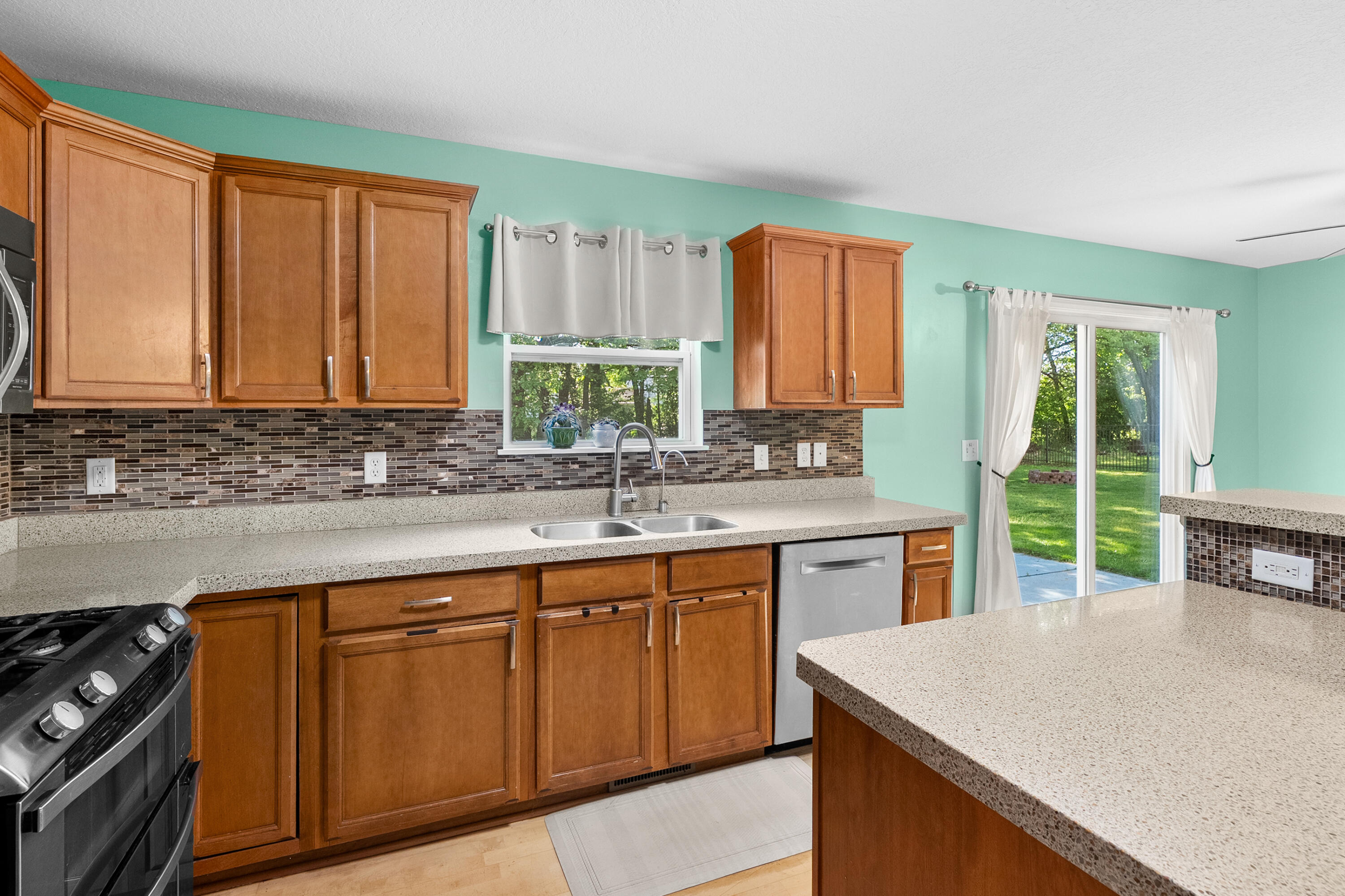 6737 Annandale Drive Kalamazoo MI 49009